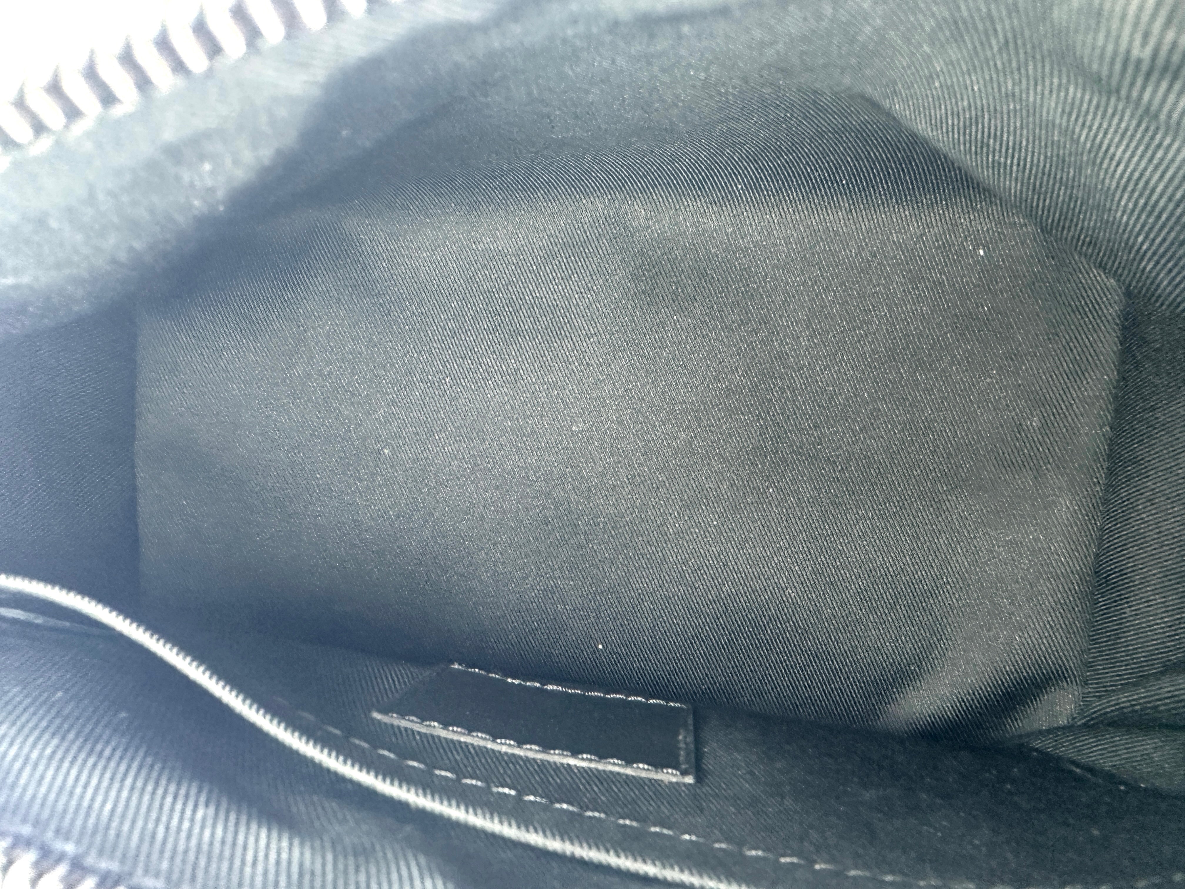 Louis Vuitton Monogram Tuffeage Triangle Messenger  Bag G024