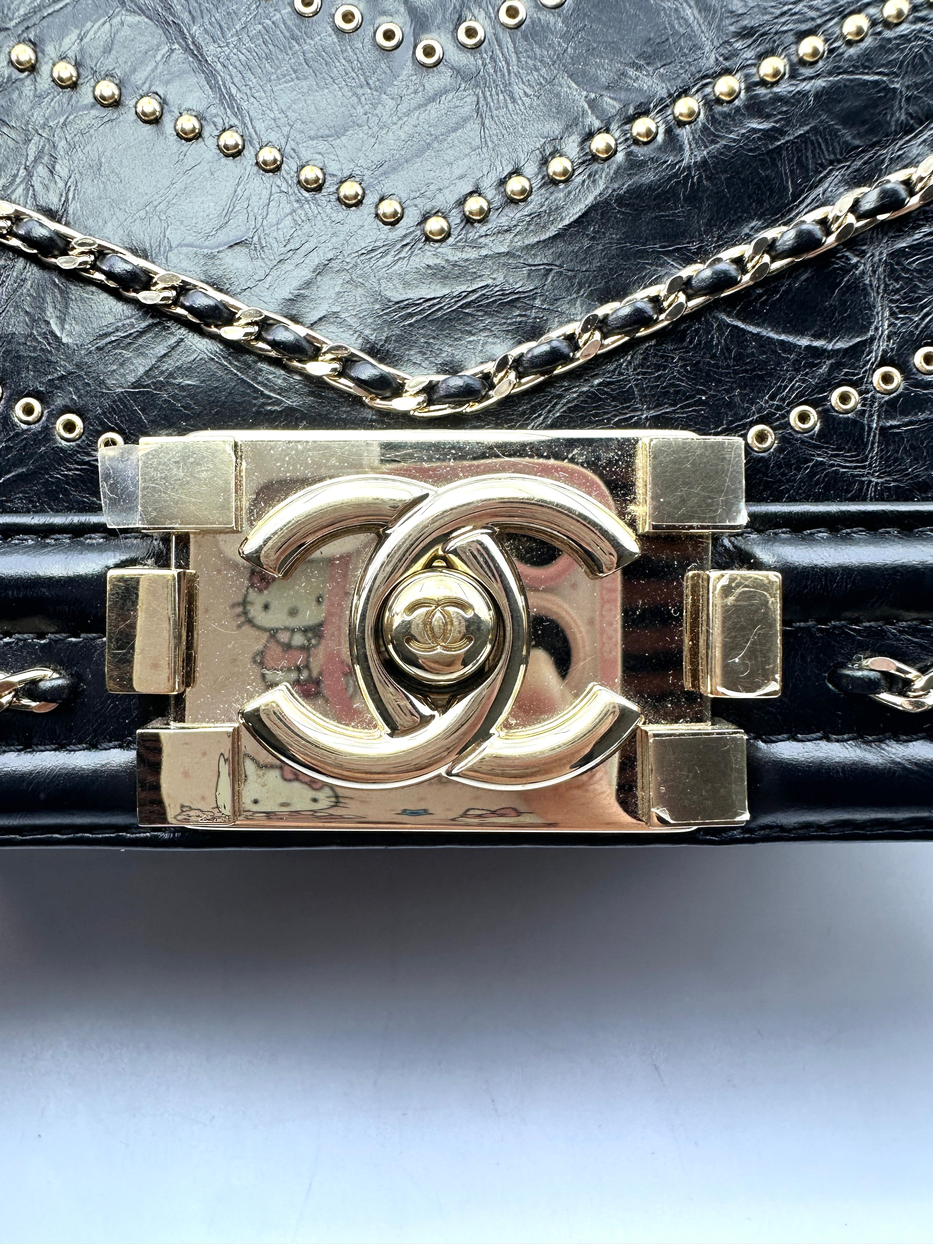 Chanel Medium Boy Chevron Sequin Black Bag(26***72) G022