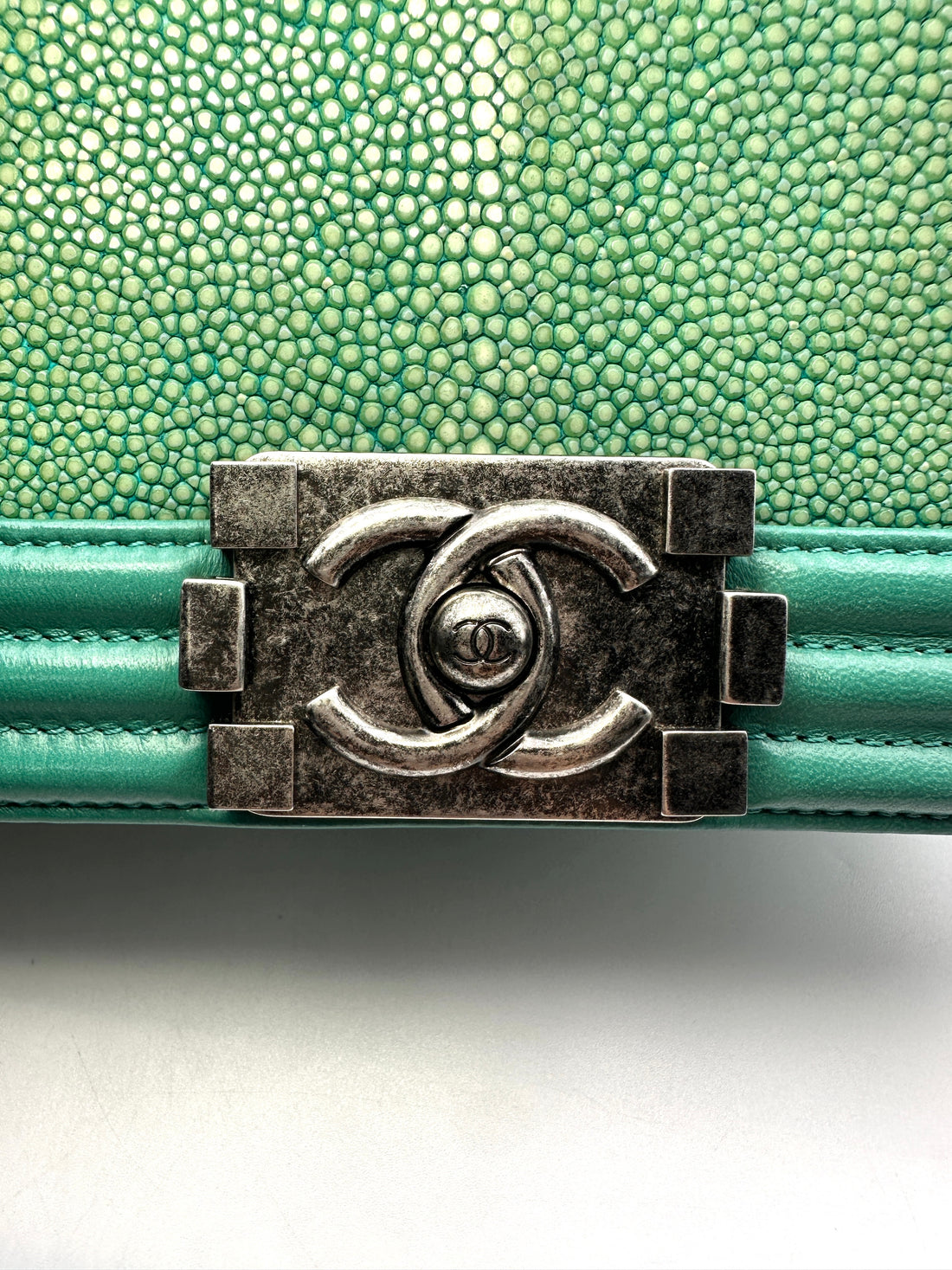 Chanel Green Stingray &Lambskin   Small Boy Flap Bag (20***85) G020
