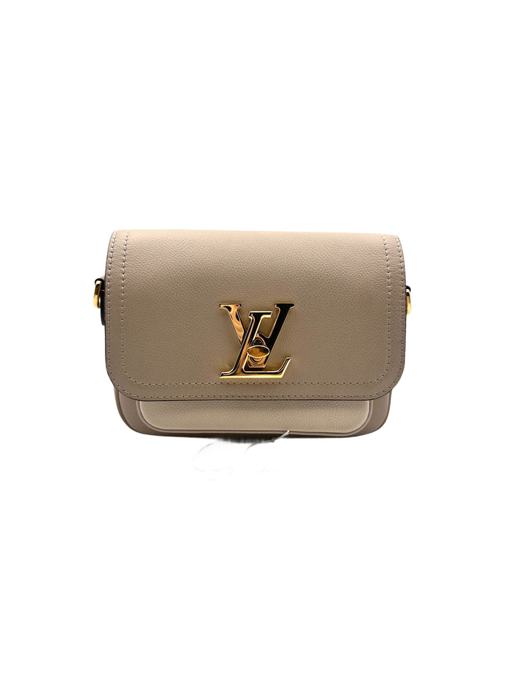 Louis Vuitton Lockme Tender Grained Calf Leather Greige Chain Shoulder Handbag LV1554