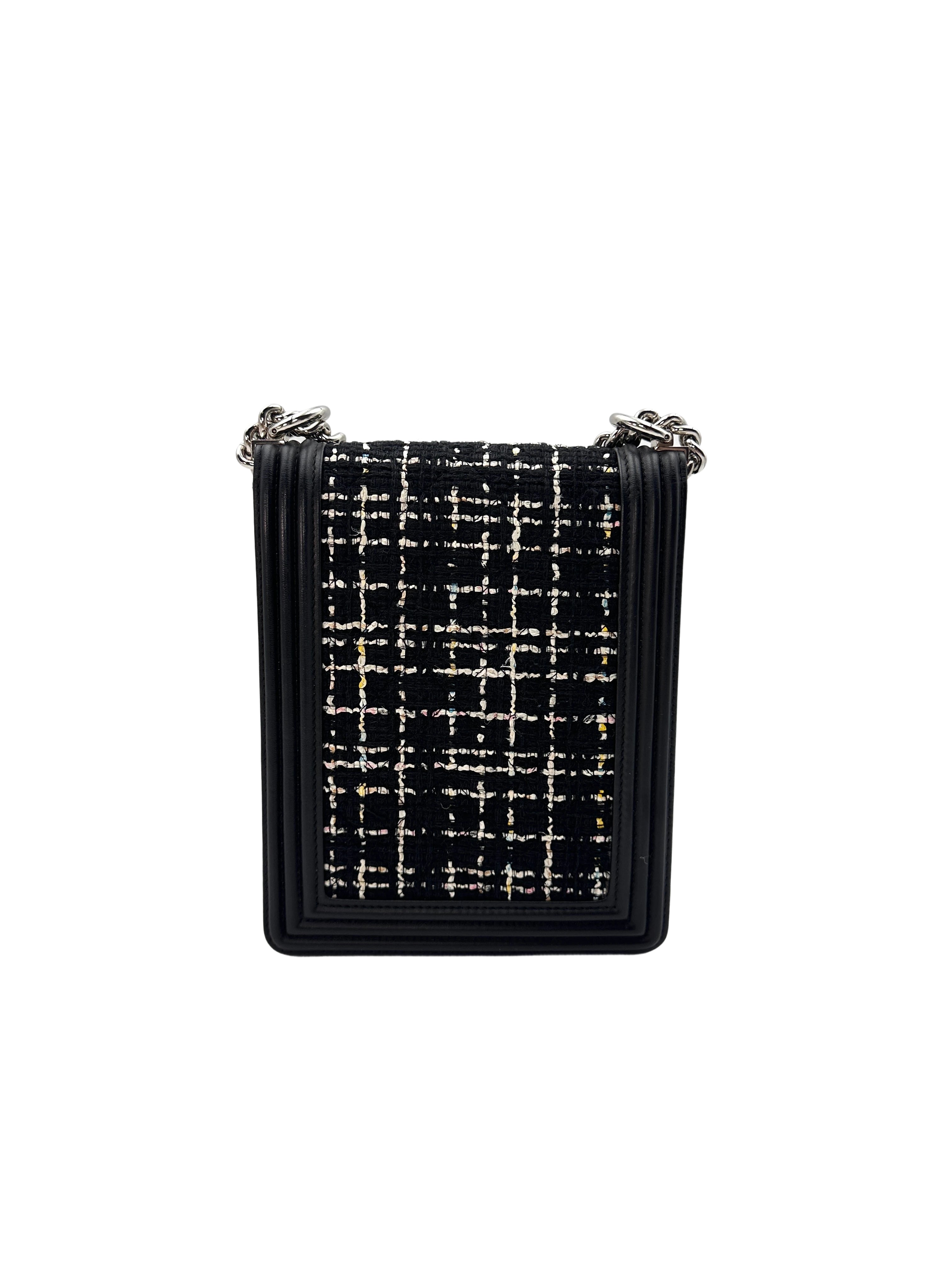 Chanel Tweed Woven Vertical Boy Flap Chain Bag (27***41) CC1050