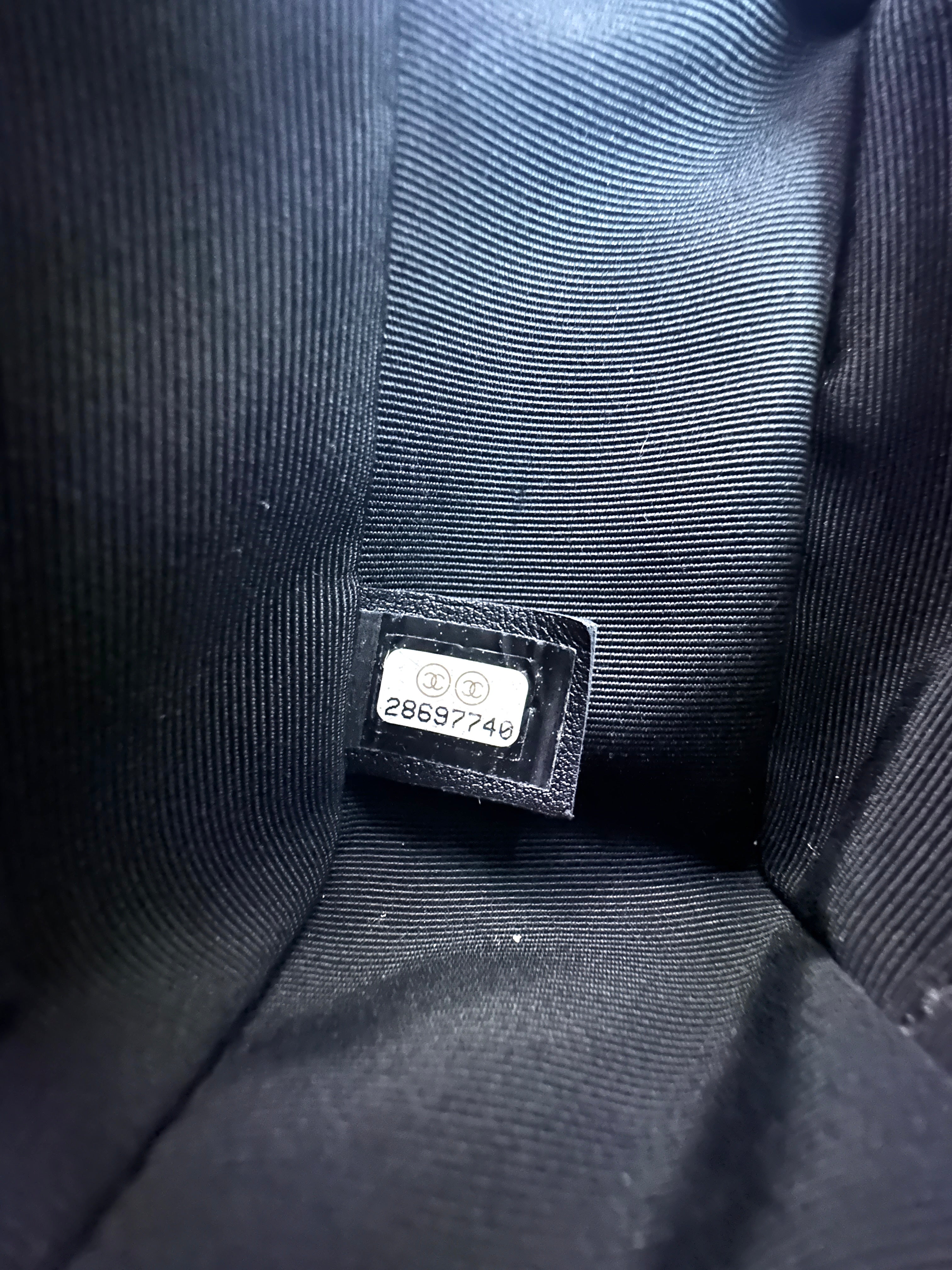 Chanel Black Lambskin Flap Bag (28***40) CC1084