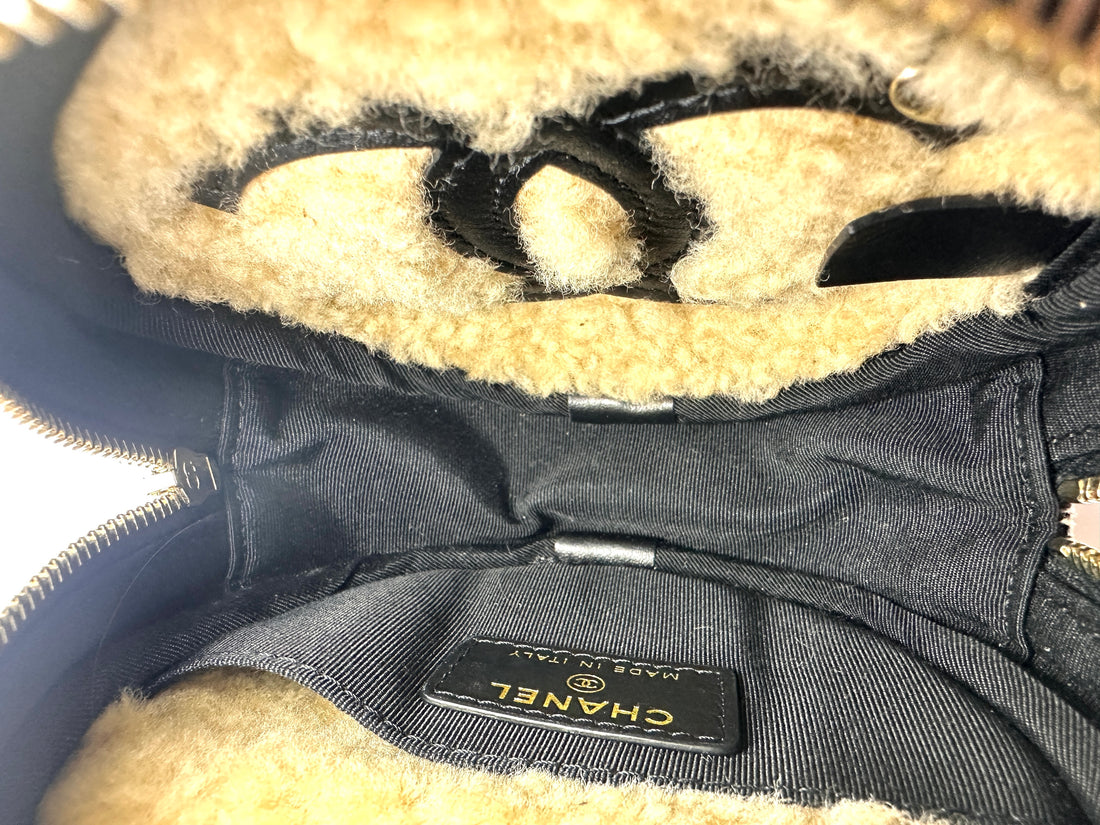 Chanel Black Shiny Crumpled Sheepskin Shearling Round Cluch Bag with Chain(28***44) CC1085