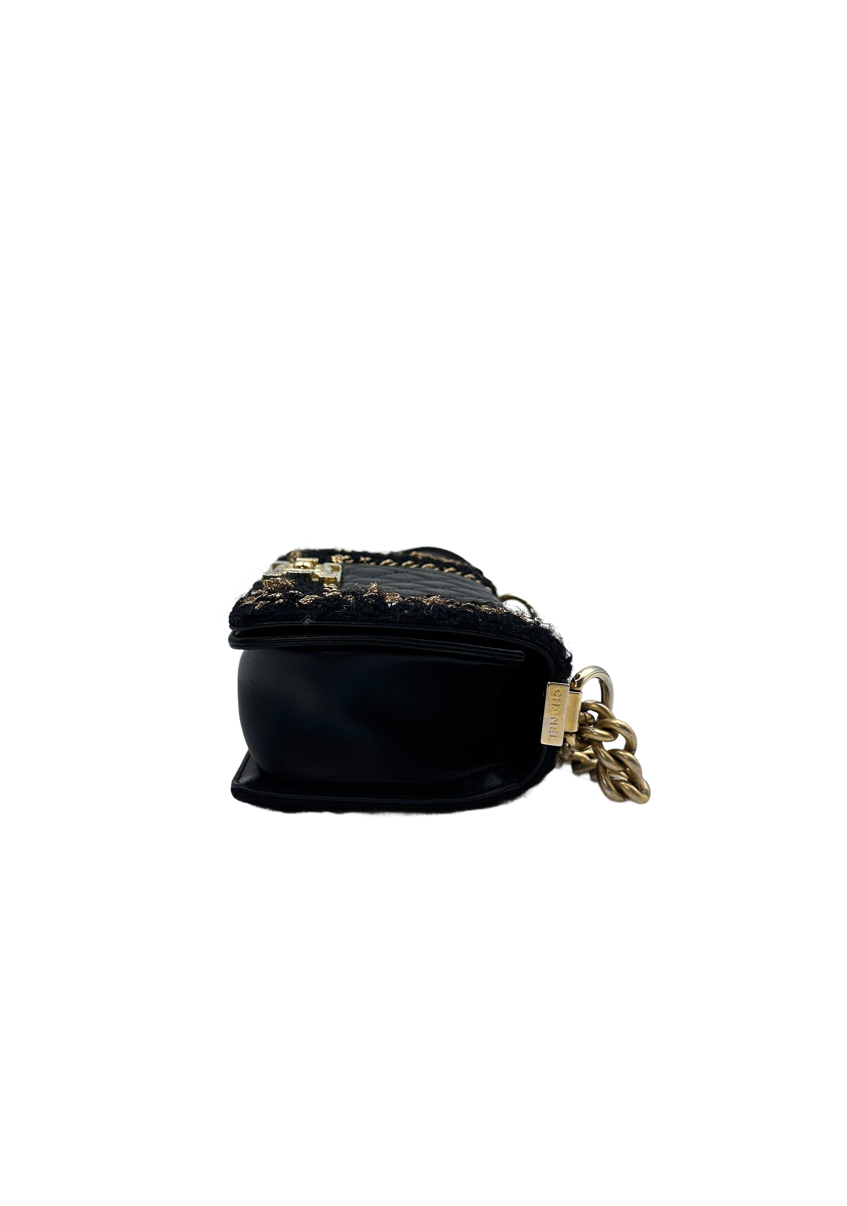 Chanel  Small Size Lambskin Tweed Jacket Boy Chain Shoulder Bag Black with Gold Hardware (23***57）CC1081