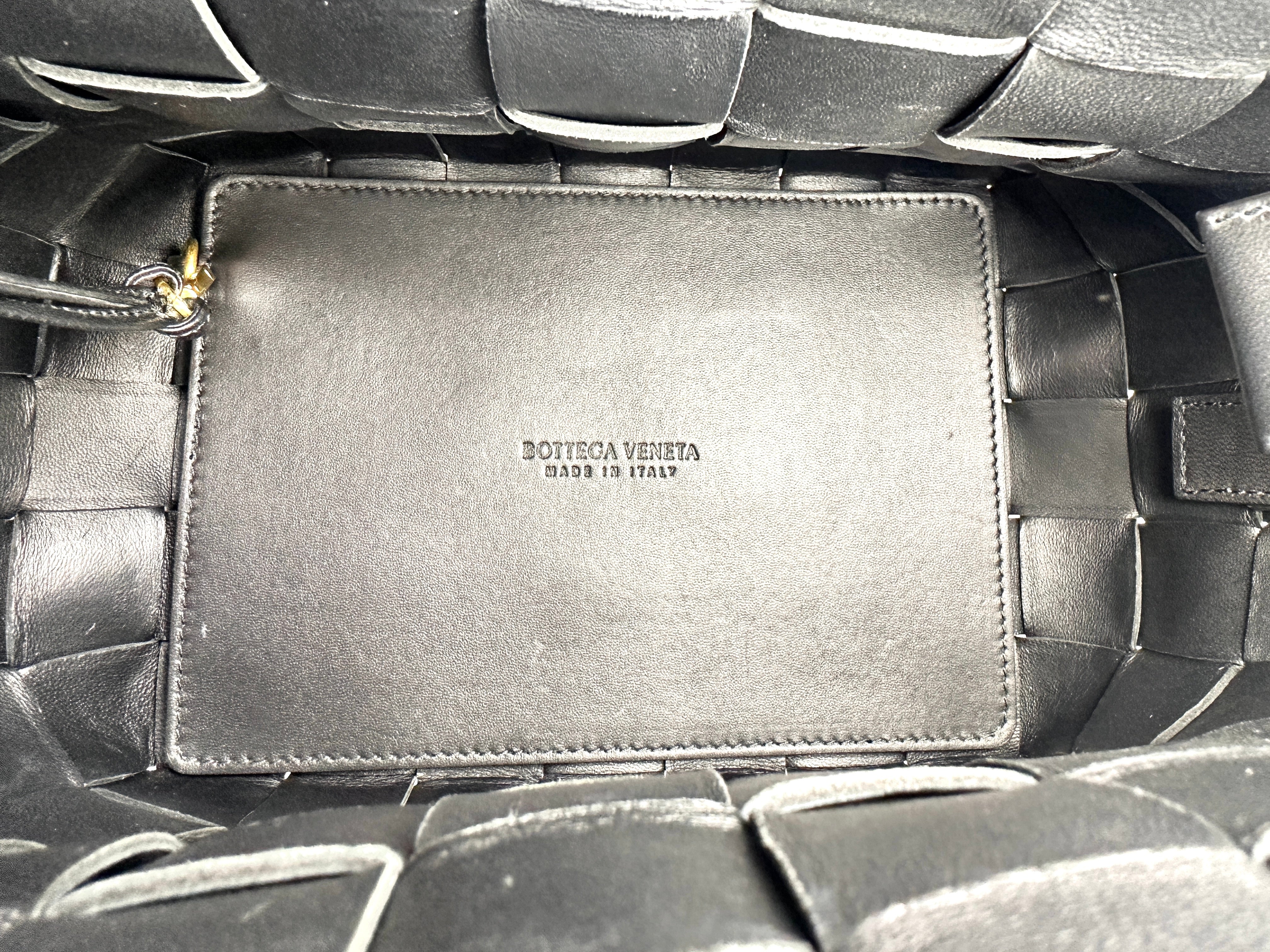 Bottega Veneta Cassette Bowling Mini Size Shoulder Bag Woven Leather Black BV87