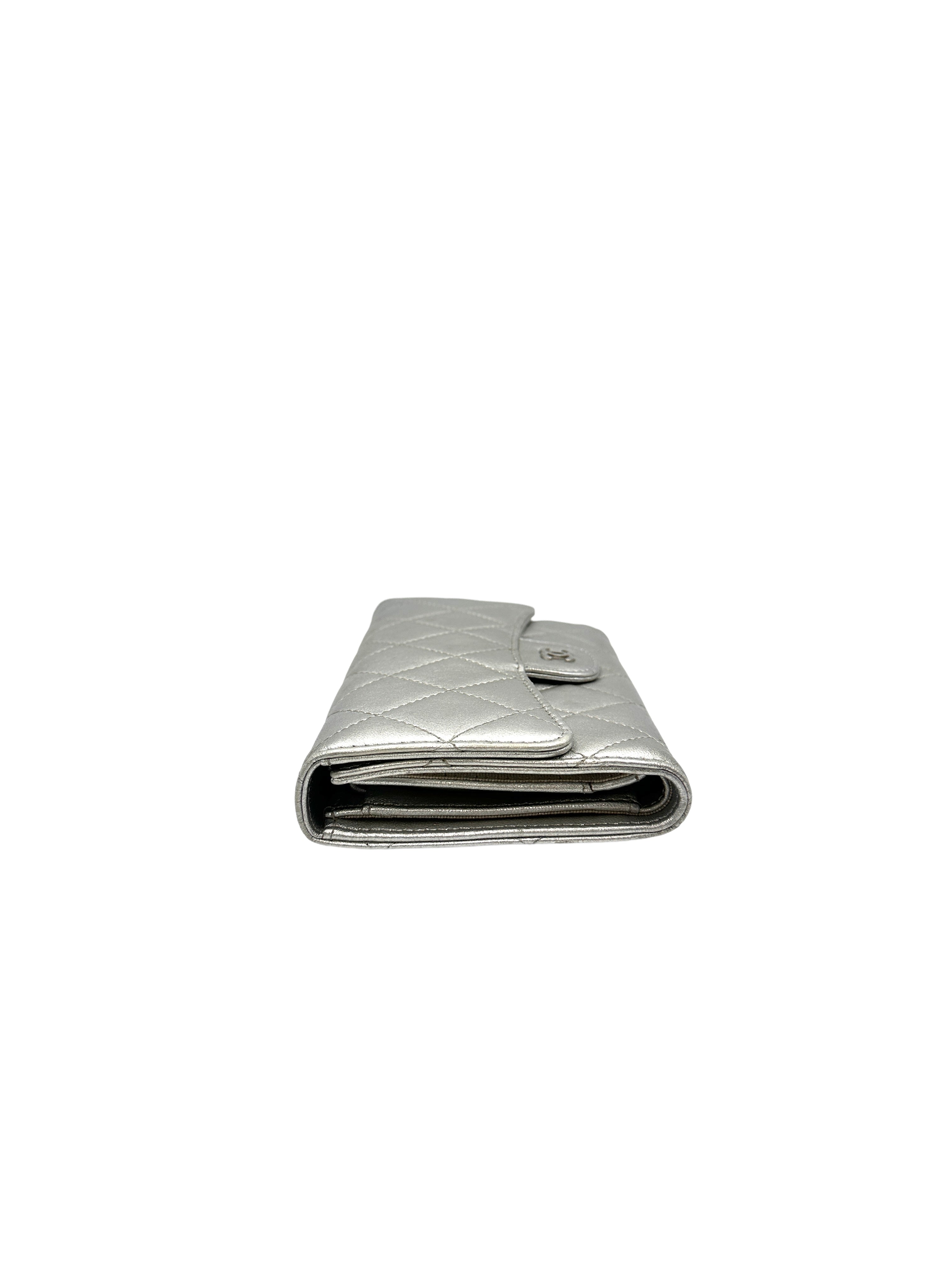 Chanel Quilted Leather Classic Long Flap Wallet(18***38) CC1097