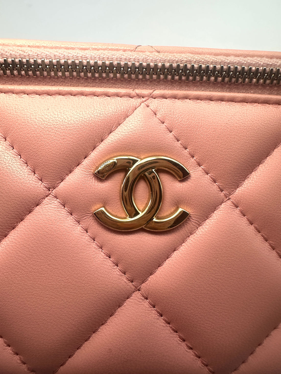 Chanel Pink Lambskin Vanity Case with Chain Bag(31***53) CC1118