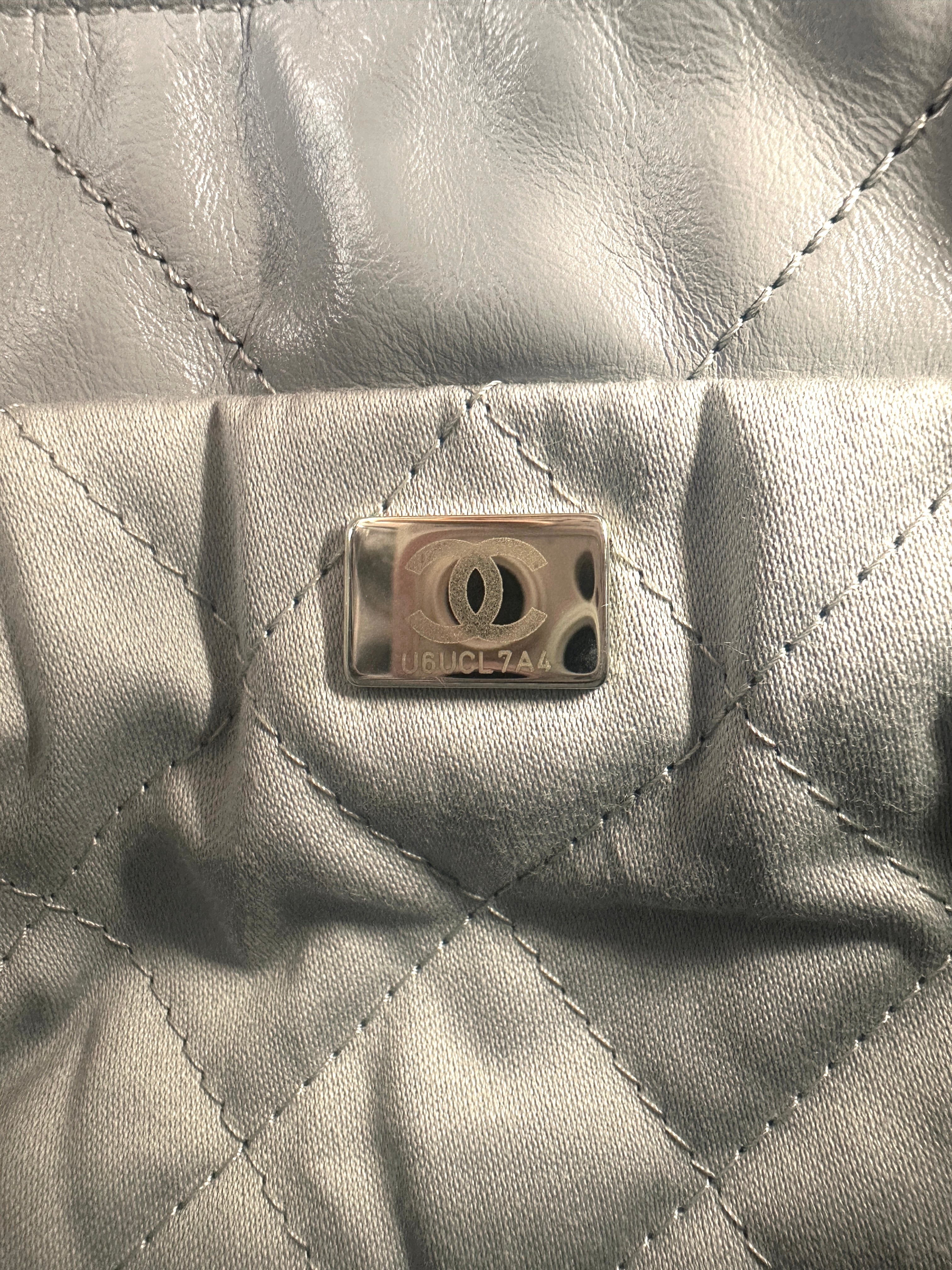 Chanel Grey Quilted Leather Mini 22 Chic Trash Bag (U6***A4) CC1115