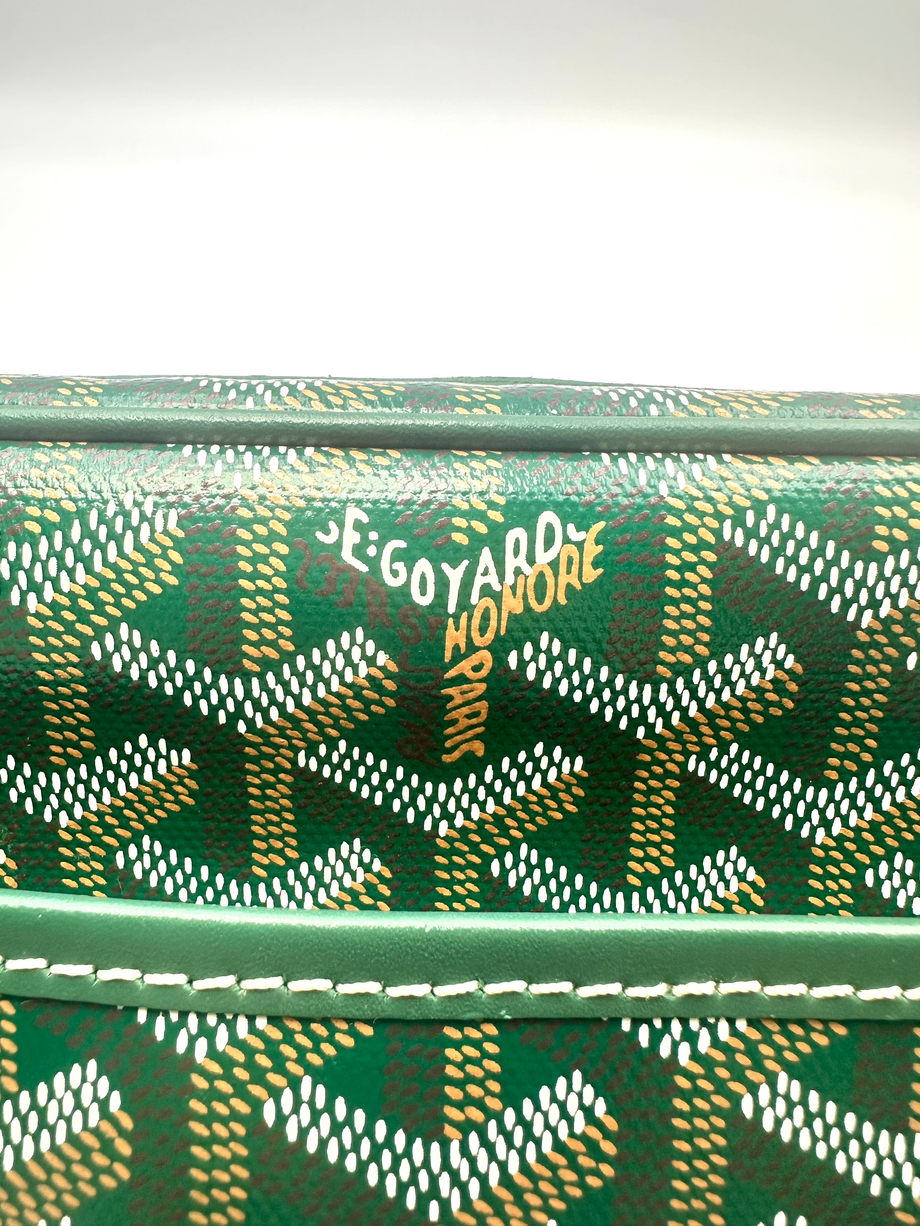 Goyard Capvert PM Goyardine Saccap Vert Shoulder Bag GR43