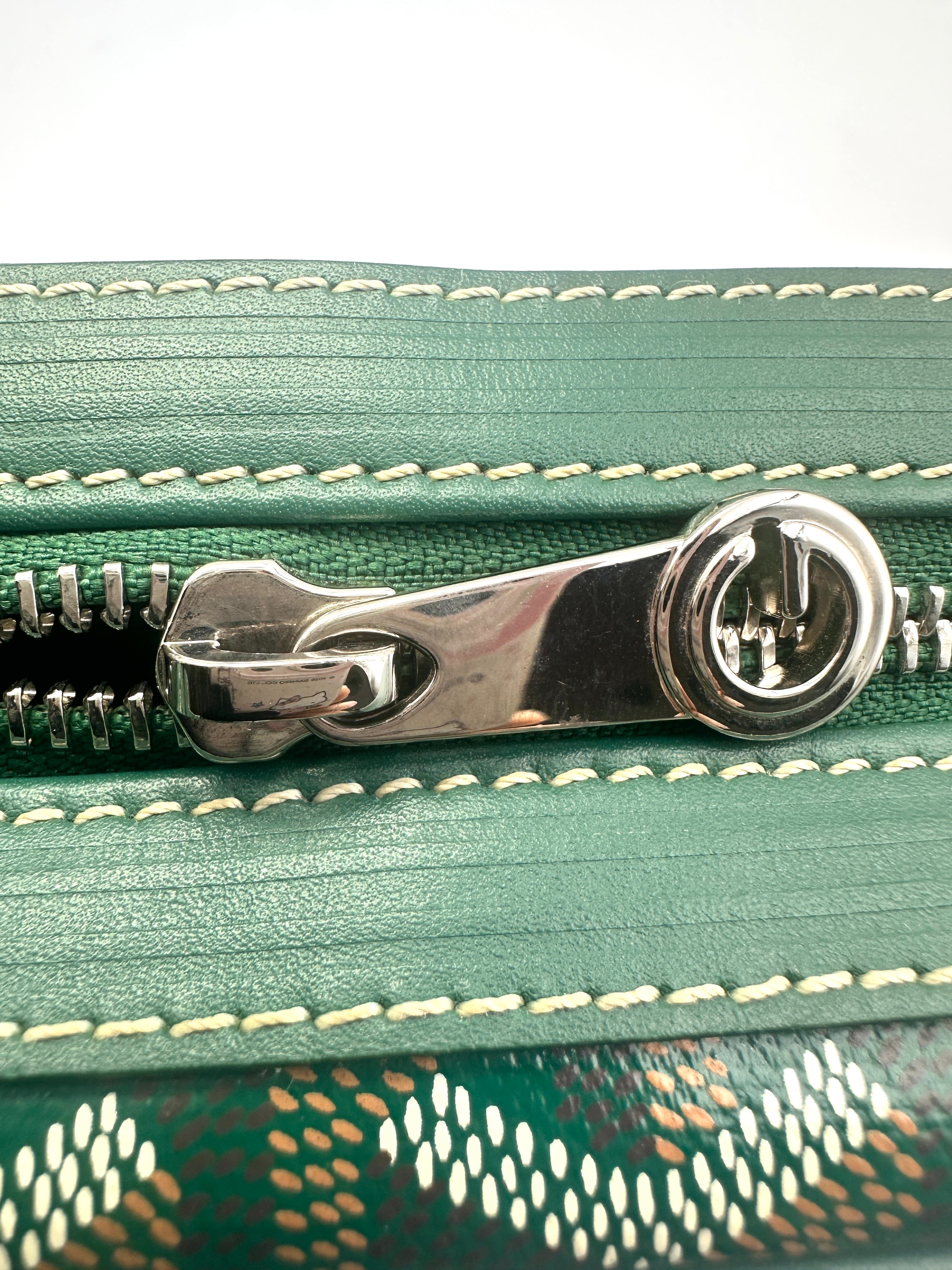 Goyard Capvert PM Goyardine Saccap Vert Shoulder Bag GR43