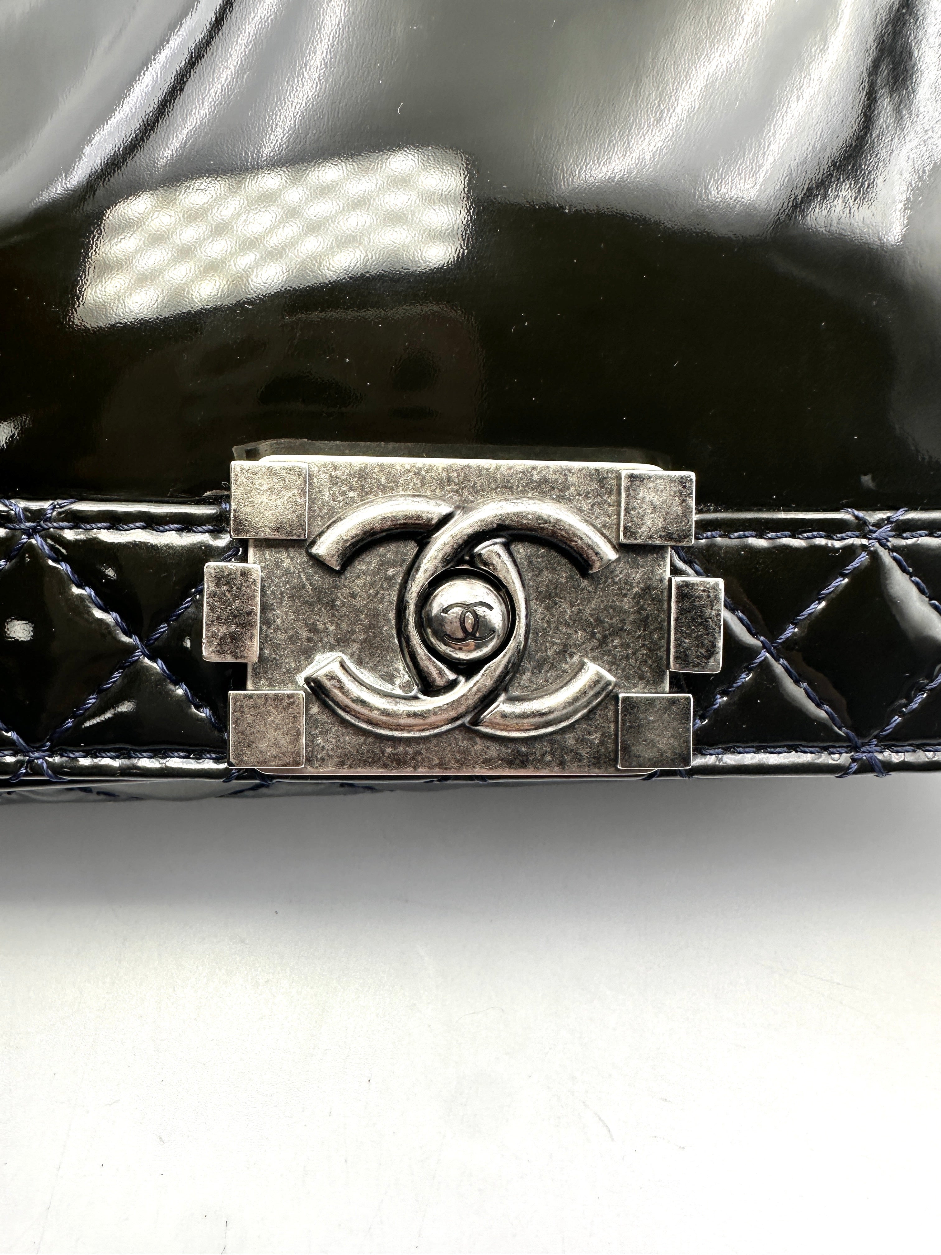 Chanel LeBoy Black Patent Leather Medium Size Shoulder Bag（18***89） CC1126
