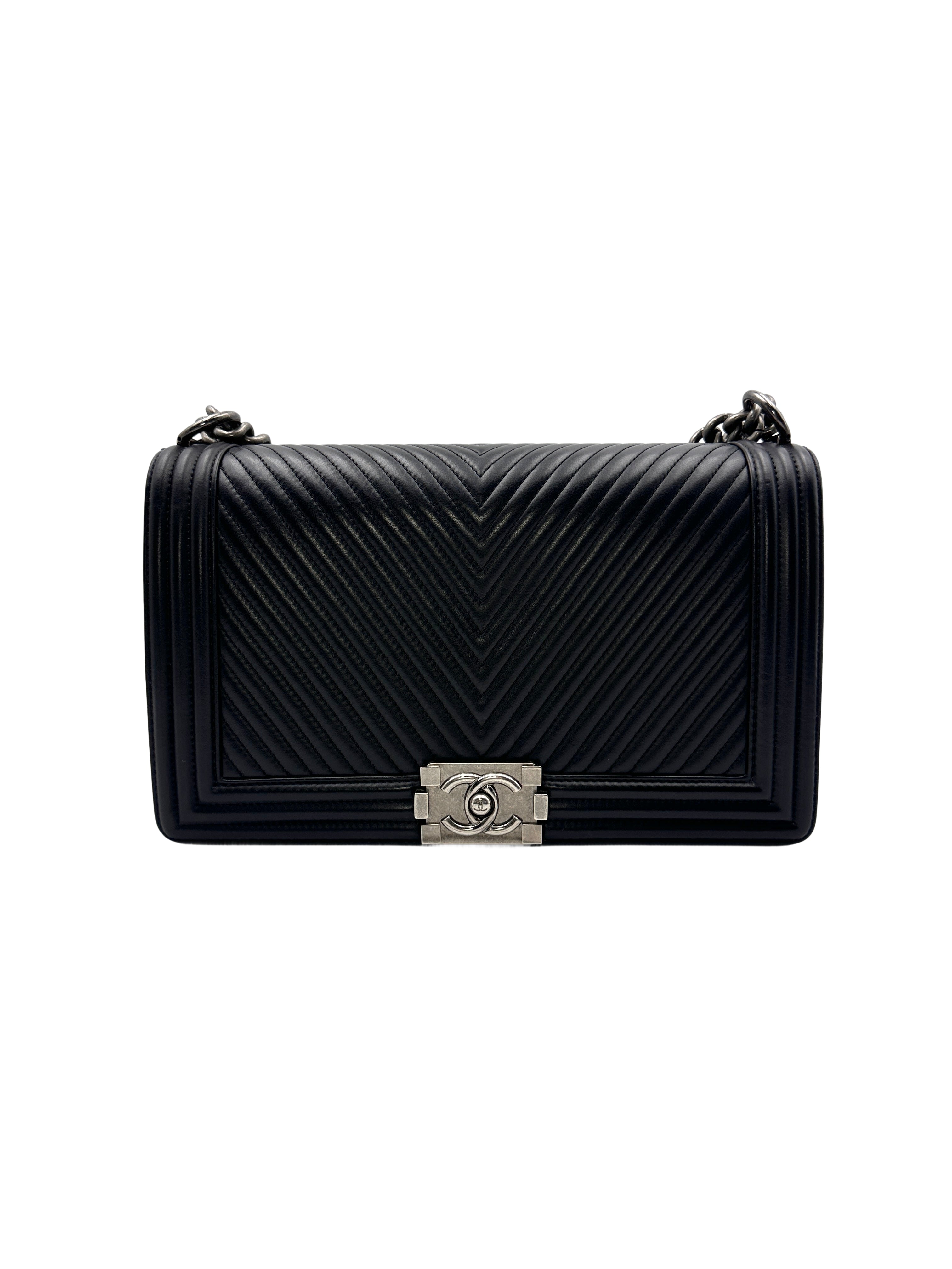 Chanel Black Chevron Leather  Chain Shoulder Bag(19***20) CC1131