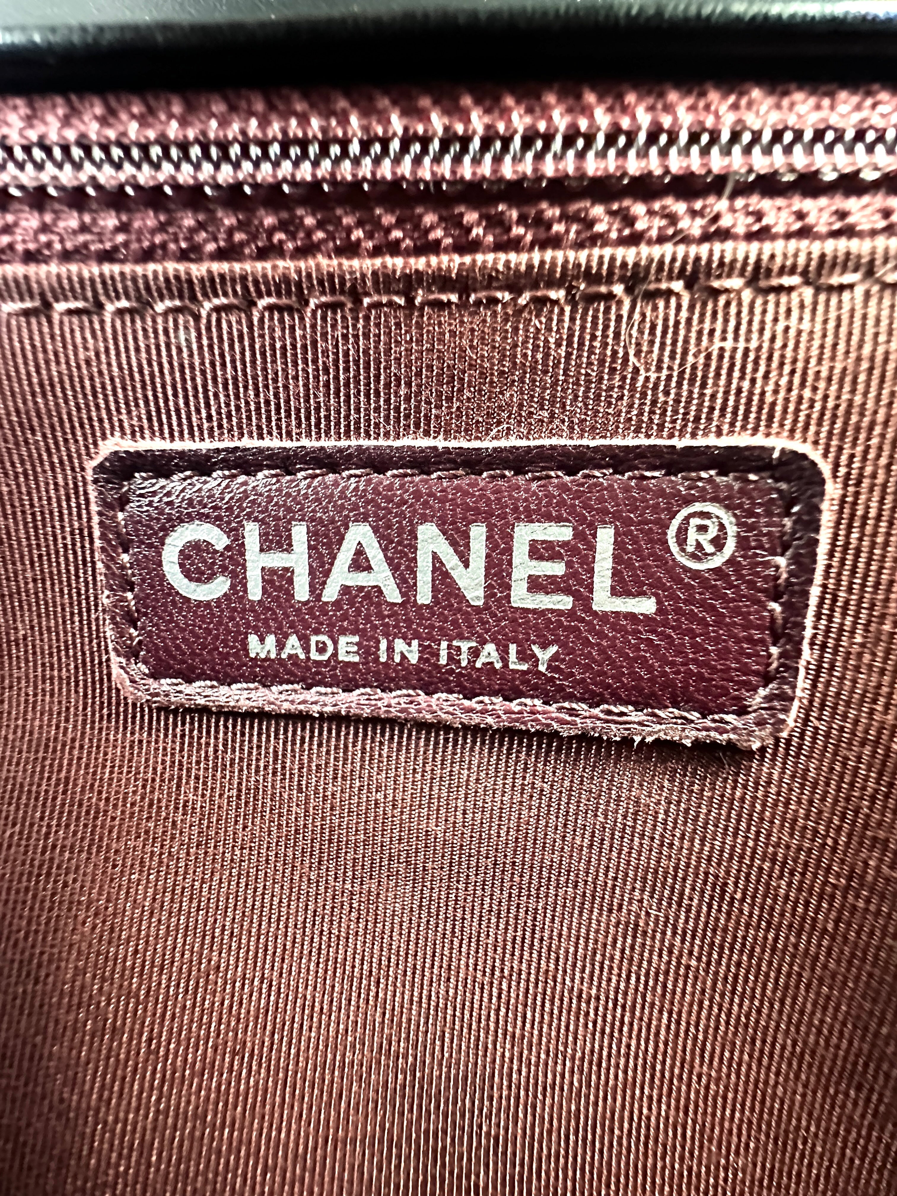 Chanel Black Chevron Leather  Chain Shoulder Bag(19***20) CC1131
