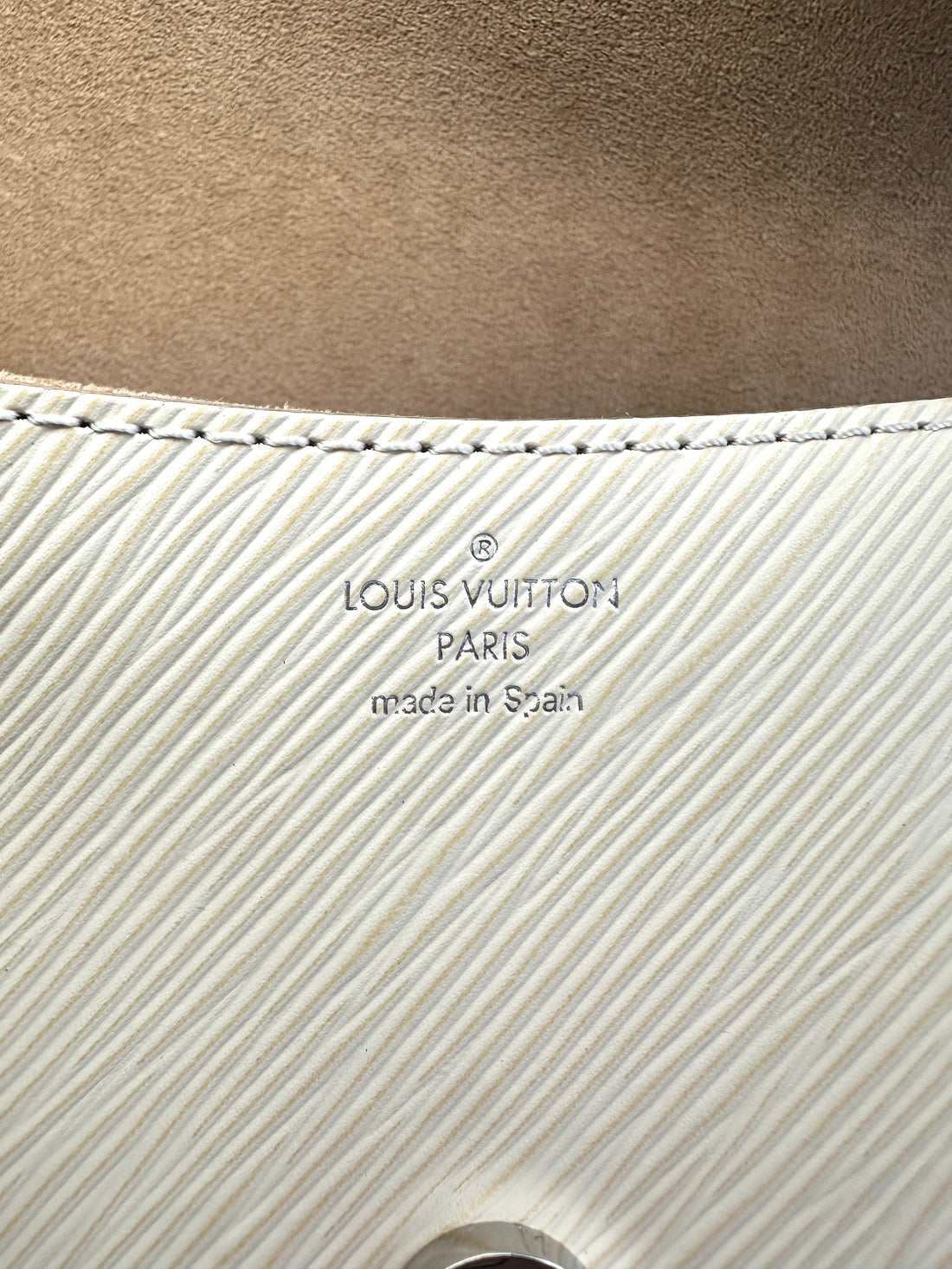 Louis Vuitton White Epi Leather Buci Crossbody Shoulder Bag LV1684