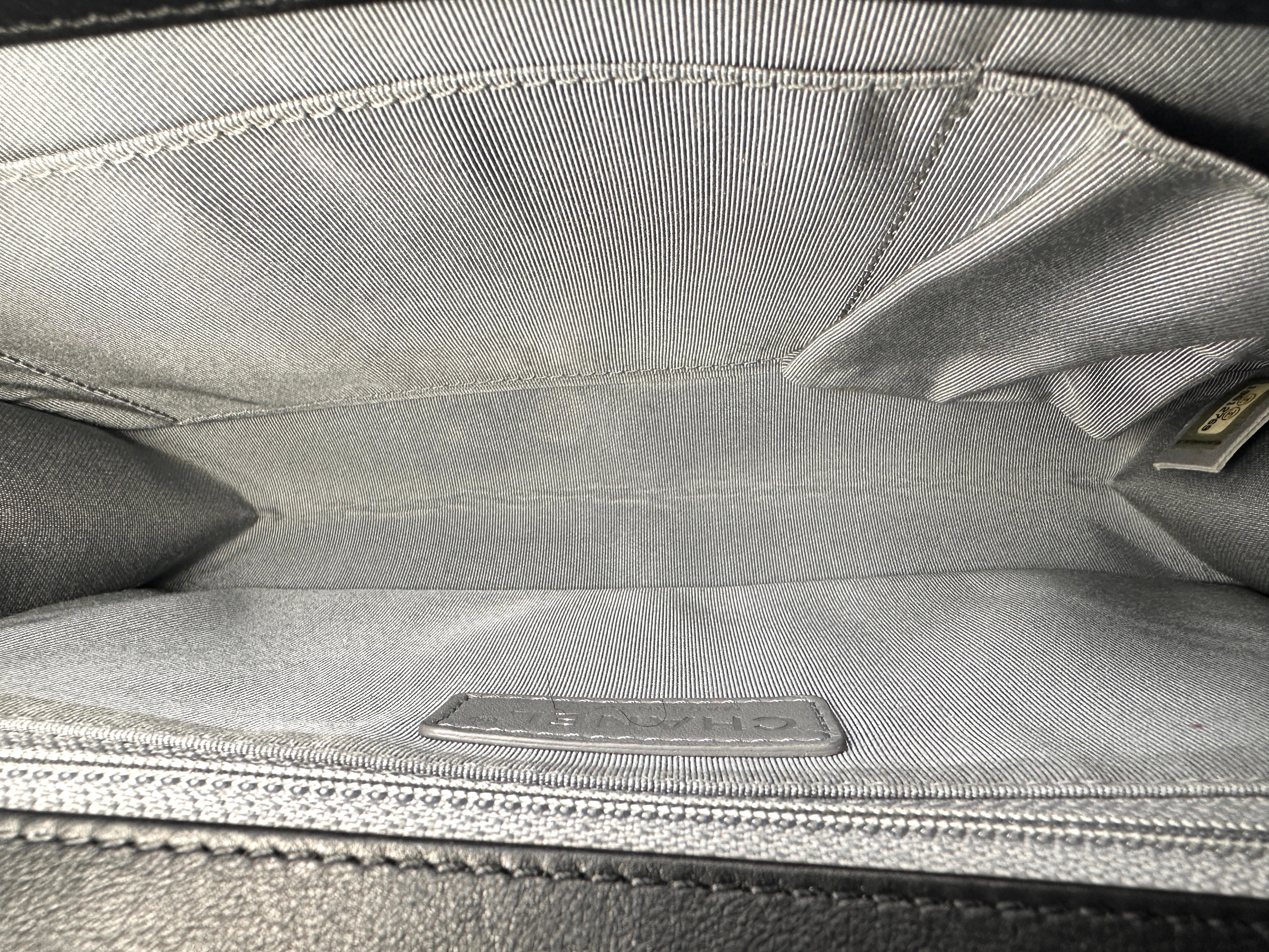 Chanel LeBoy Black Quilted Leather Crossbody Bag with Silver Buckle(19***69) CC1138