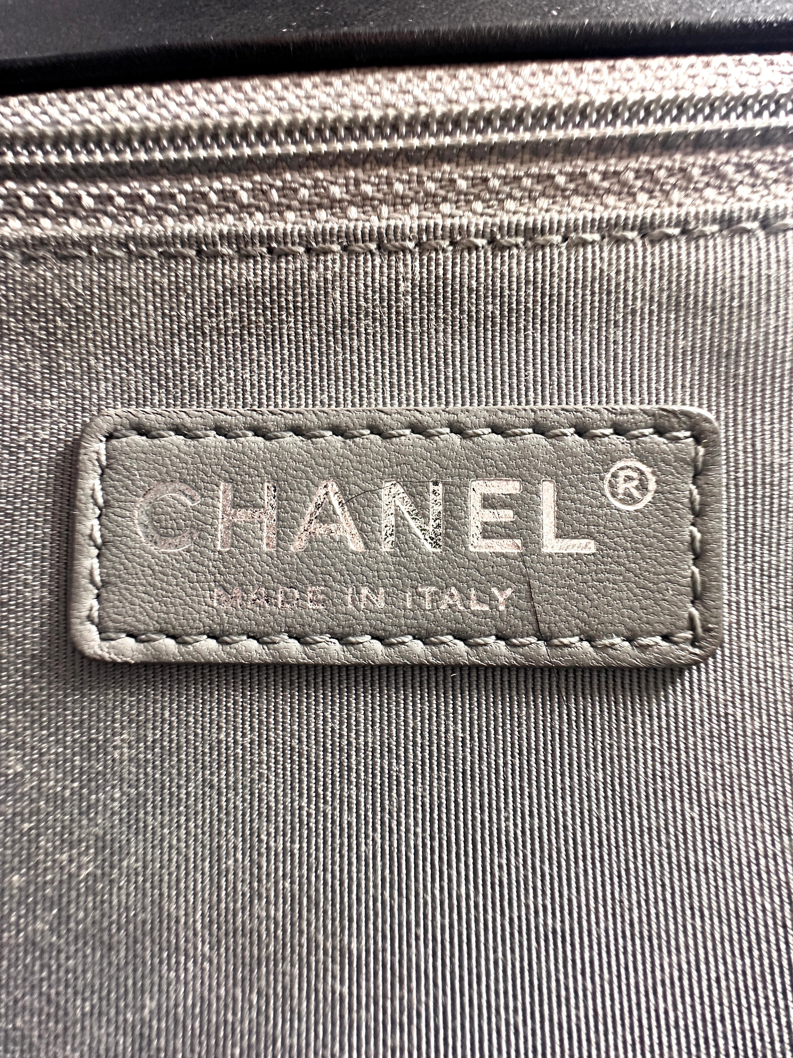 Chanel LeBoy Black Quilted Leather Crossbody Bag with Silver Buckle(19***69) CC1138