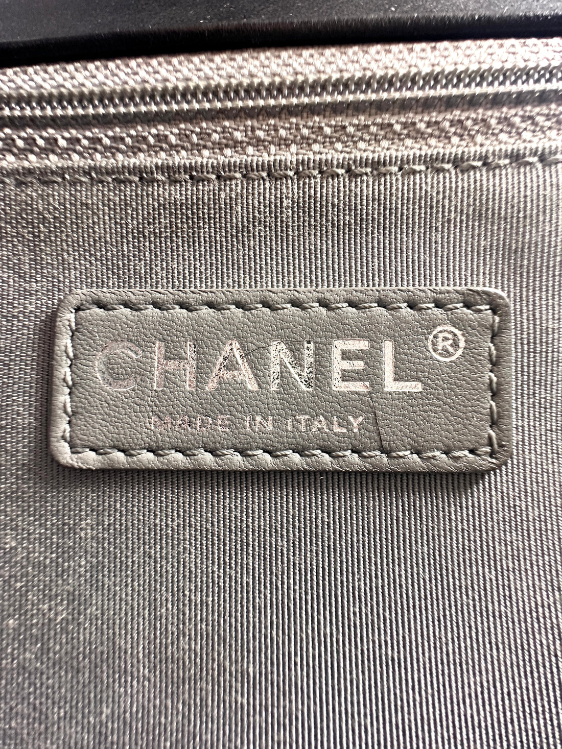 Chanel LeBoy Black Quilted Leather Crossbody Bag with Silver Buckle(19***69) CC1138