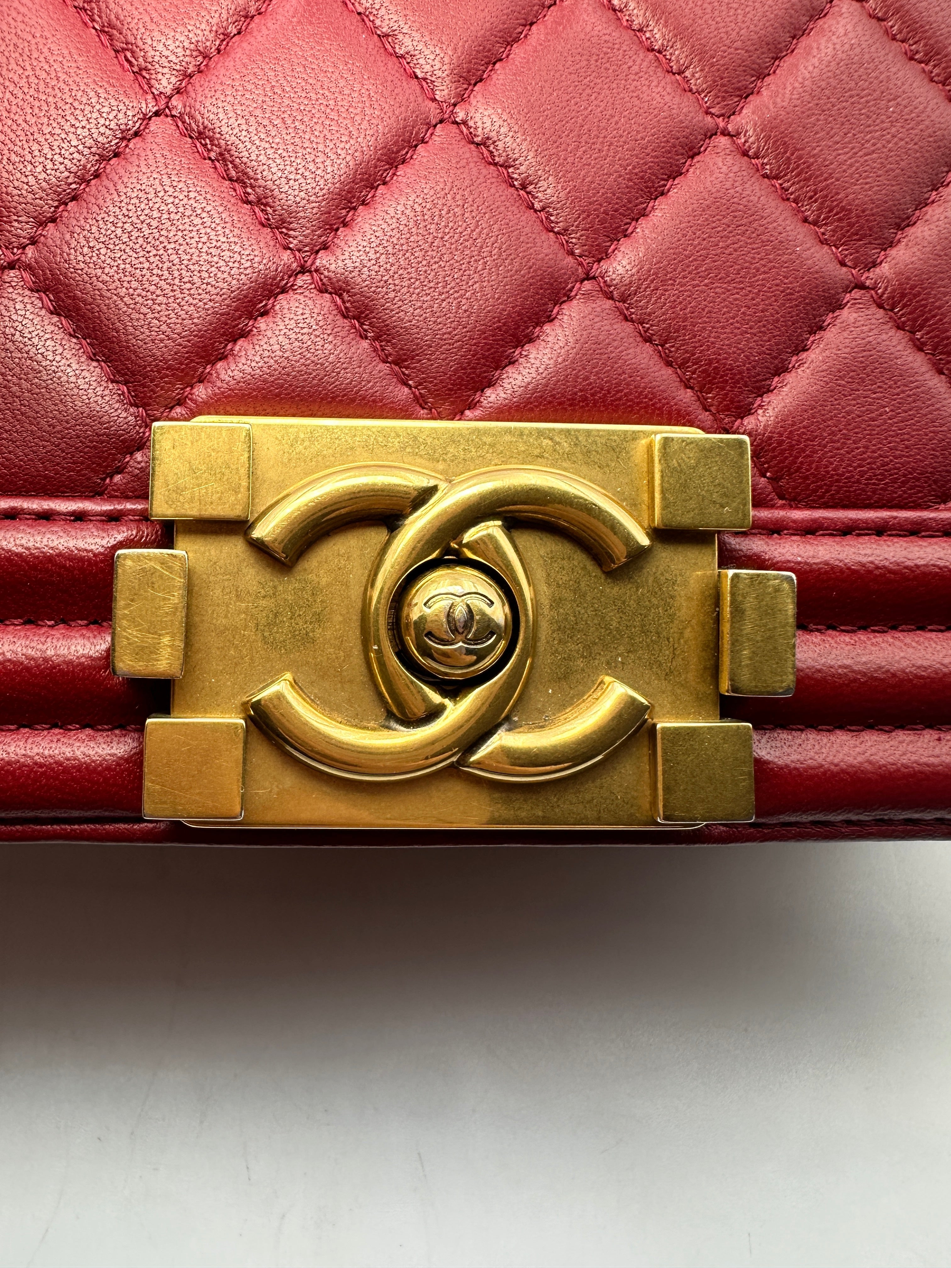 Chanel LeBoy Red Quilted Leather Crossbody Bag with Gold Buckle(19***32) CC1140