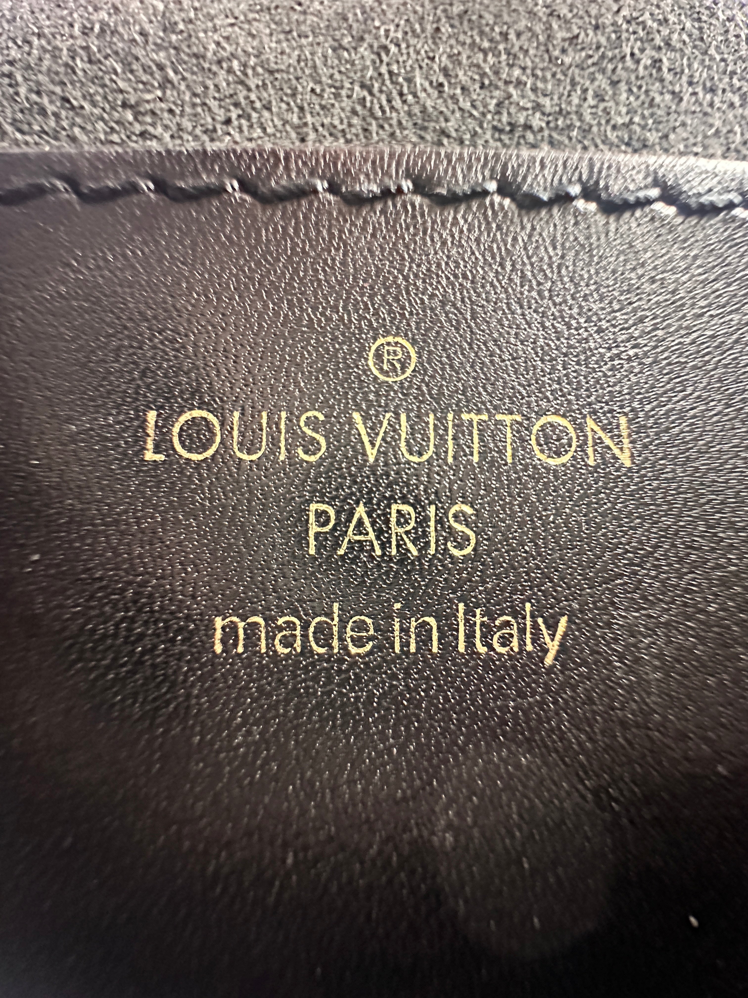 Louis Vuitton Black New Wave Multi Pochette Quilted Leather Crossbody Bag LV1724