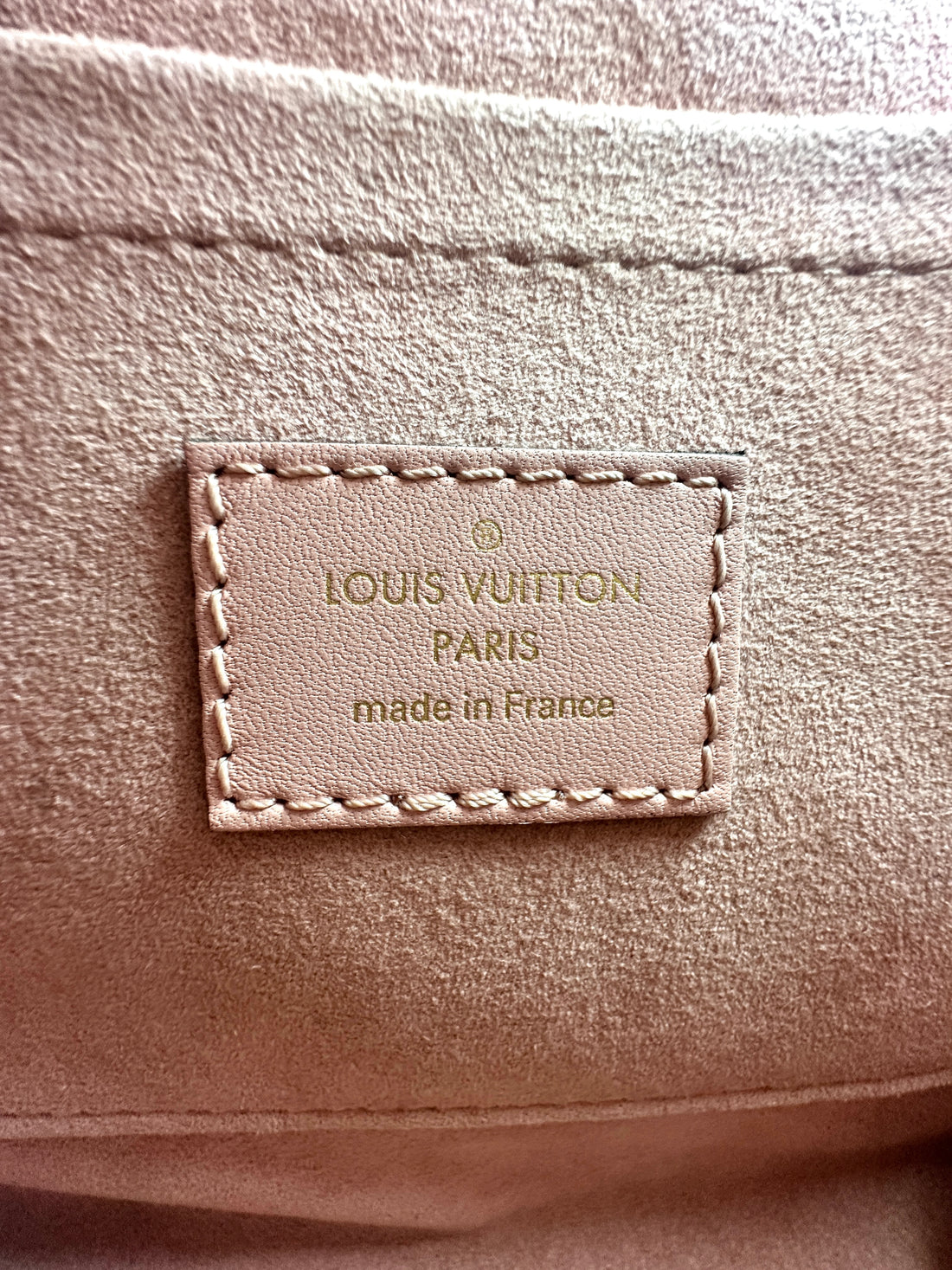 Louis Vuitton Locky BB Pink Monogram Handle Bag With Lock LV1692