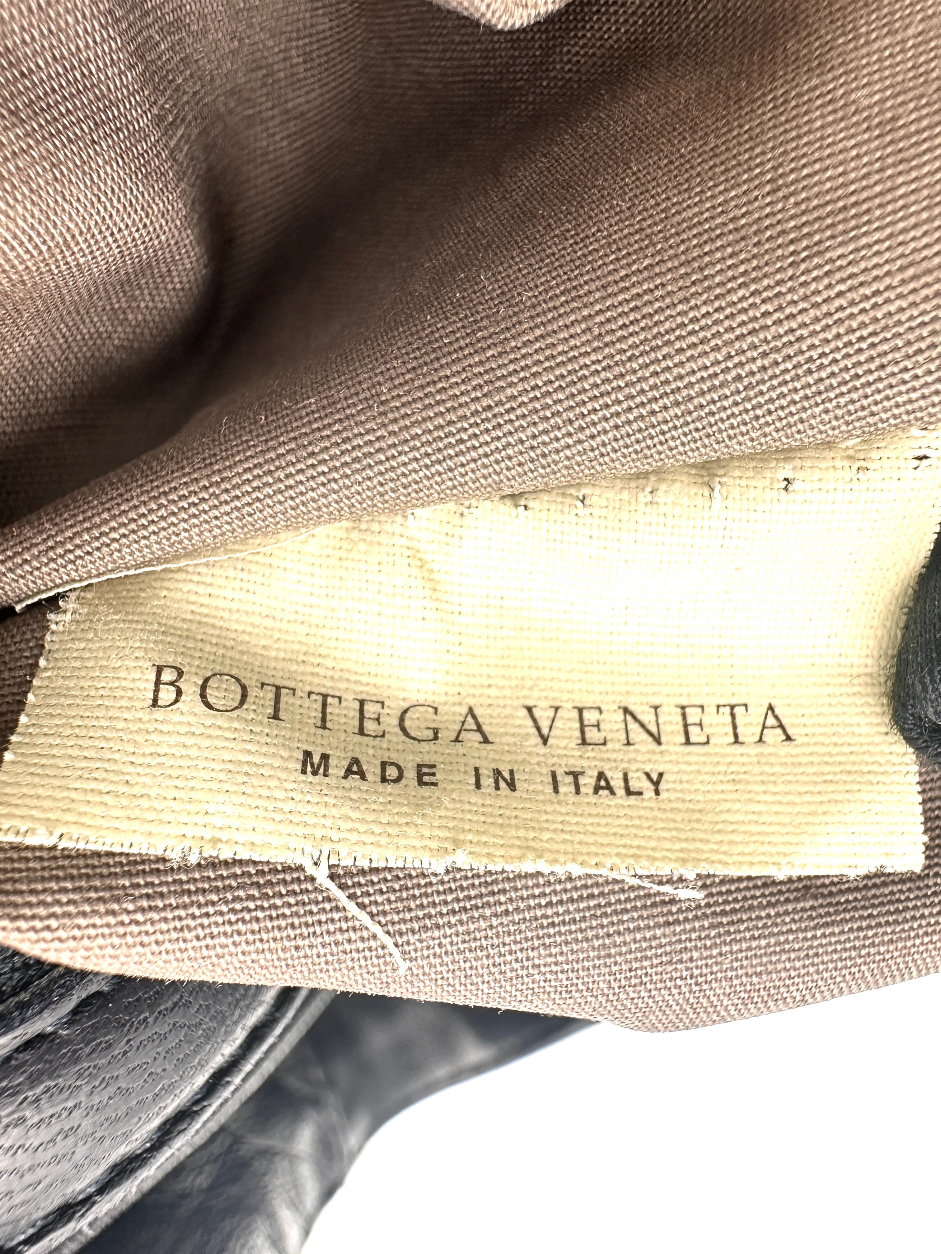 Bottega Veneta Black Large Size Intrecciato Hobo Bag BV90