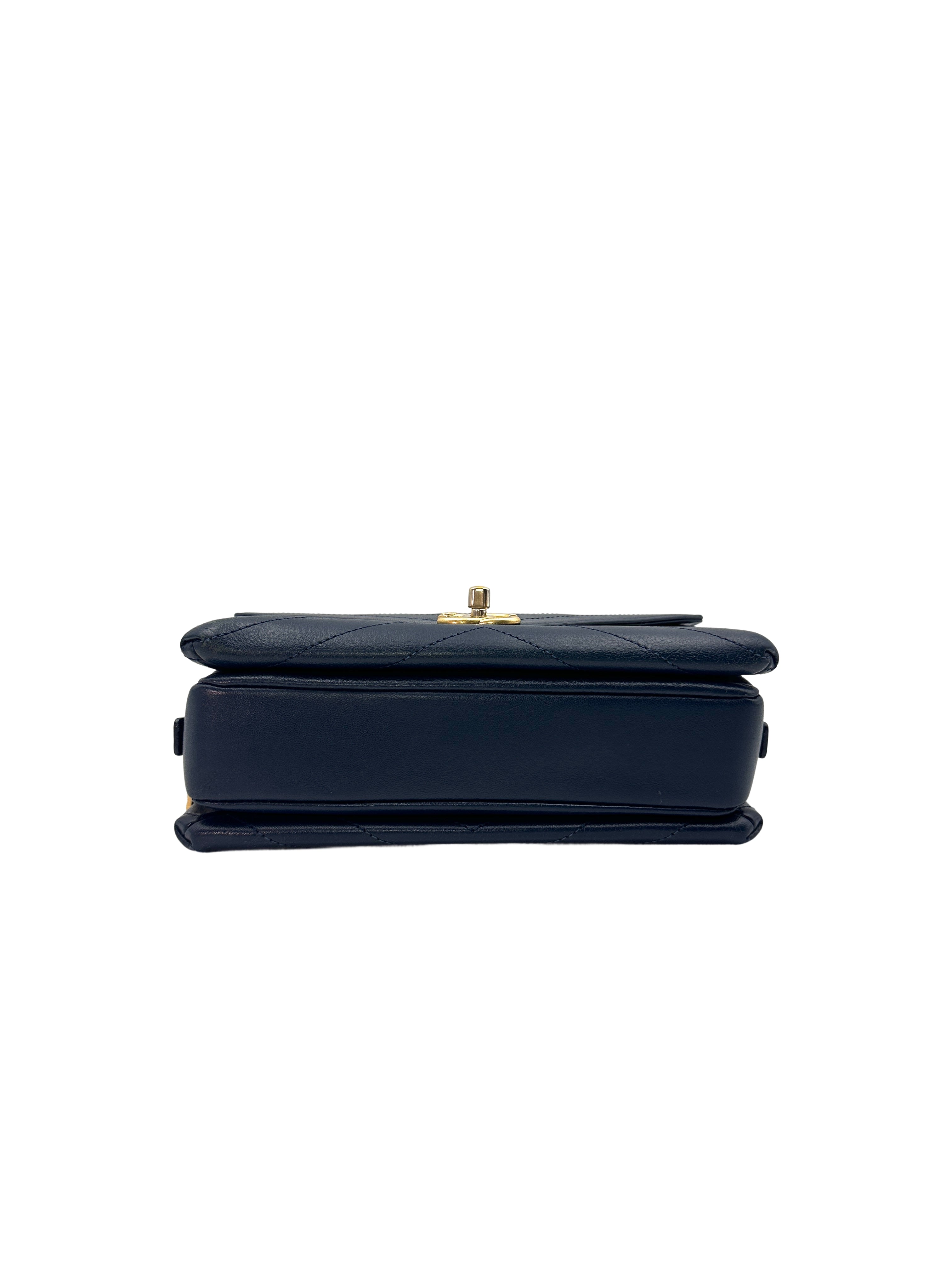 Chanel Navy Blue Classic Chevron Calfskin Leather Flap Crossbody Bag With Gold Hardware(25***88) CC1199