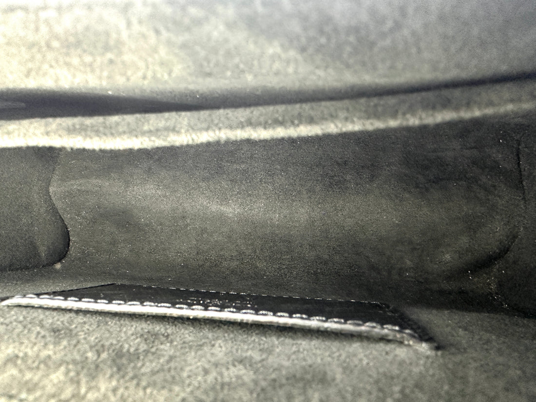 Louis Vuitton Black Twist MM Epi Leather Flap Bag LV1726