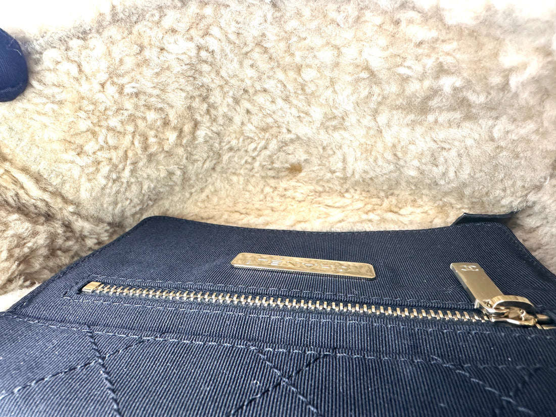 Chanel Black/Beige Shearling CC Mania Lambskin Flap Chain Bag(28***05) CC1204