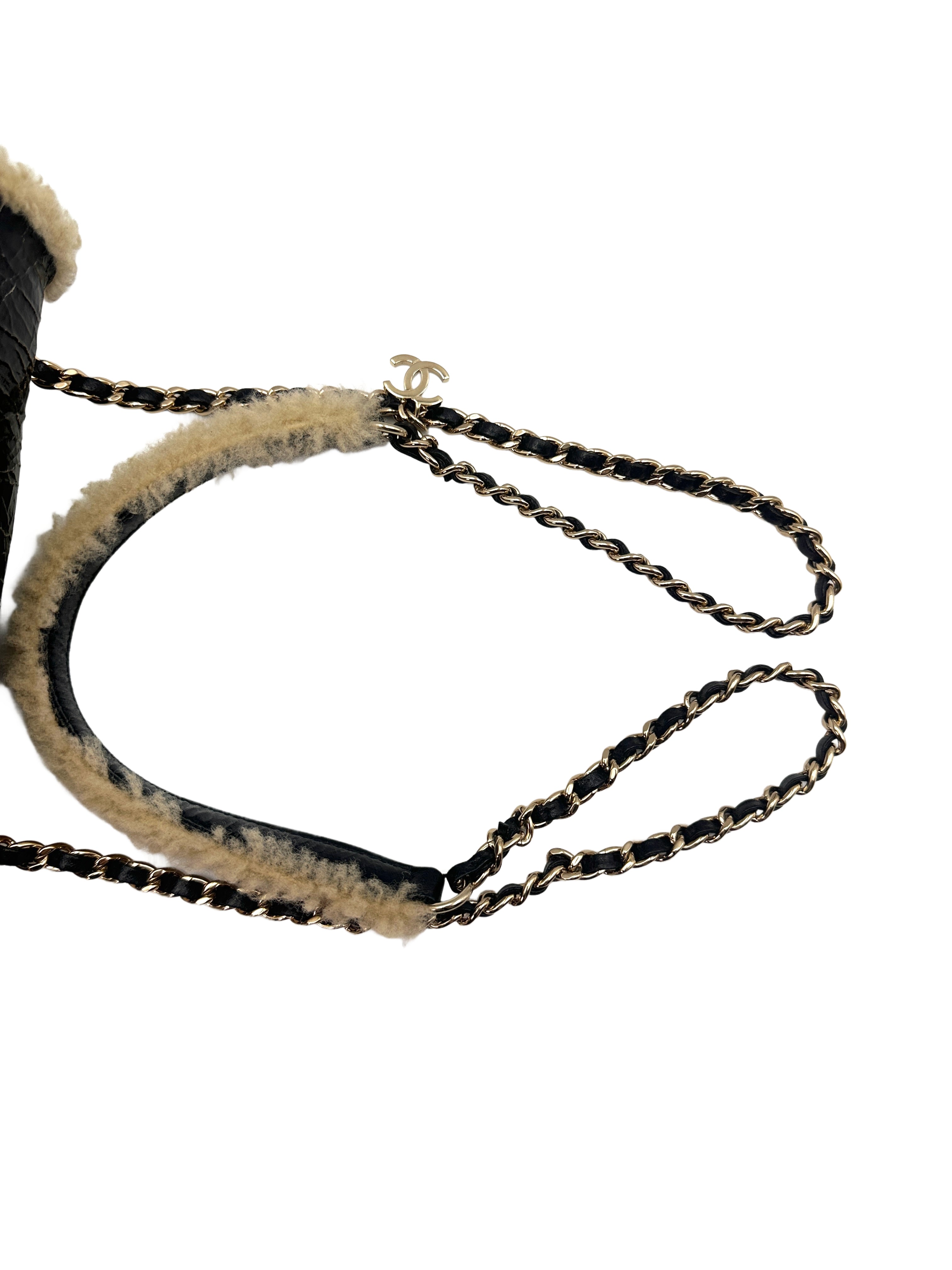 Chanel Black/Beige Shearling CC Mania Lambskin Flap Chain Bag(28***05) CC1204