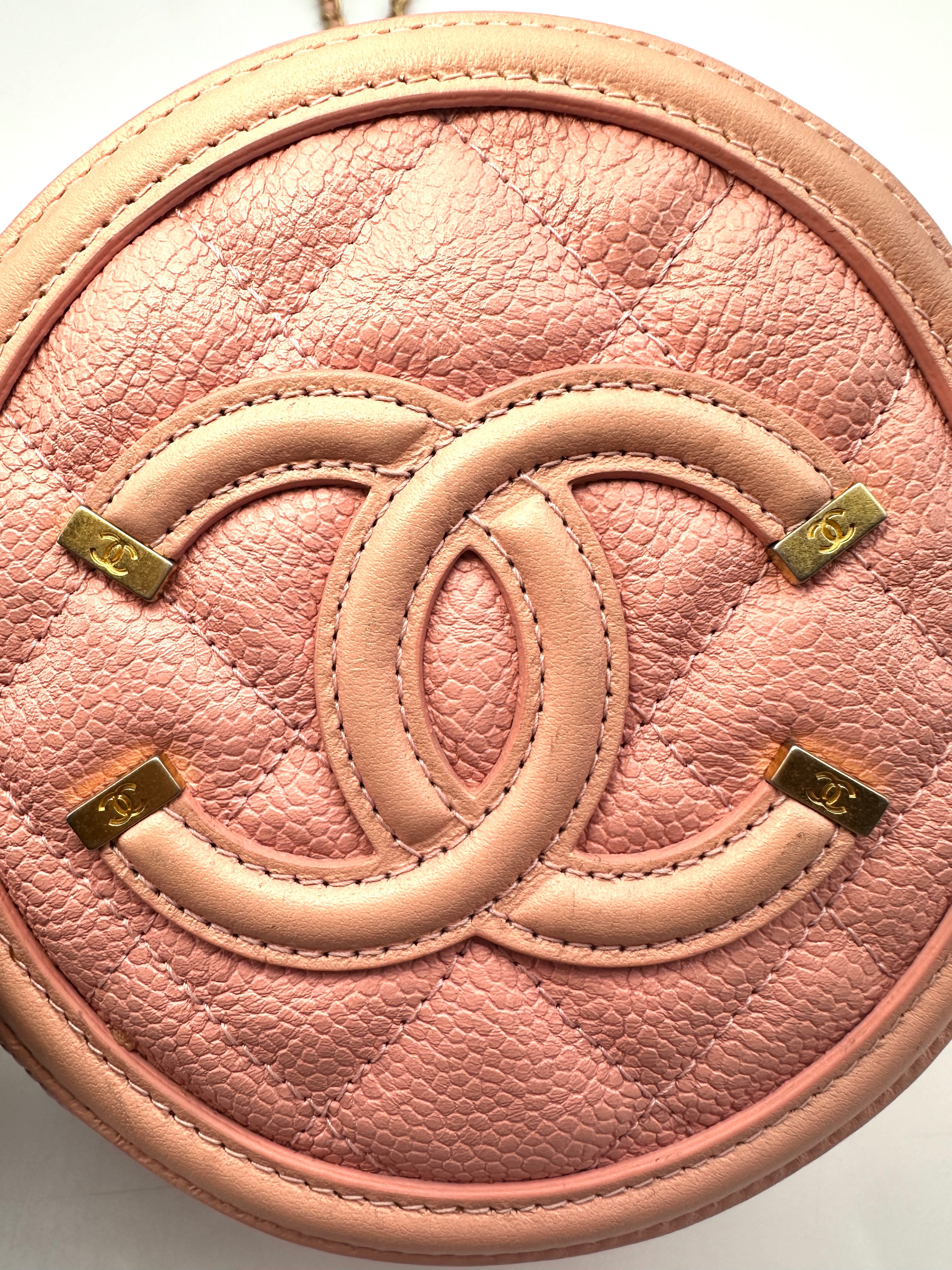 Chanel CC Filigree Pink Caviar Quilted Leather Round Crossbody Bag(27***45) CC1202