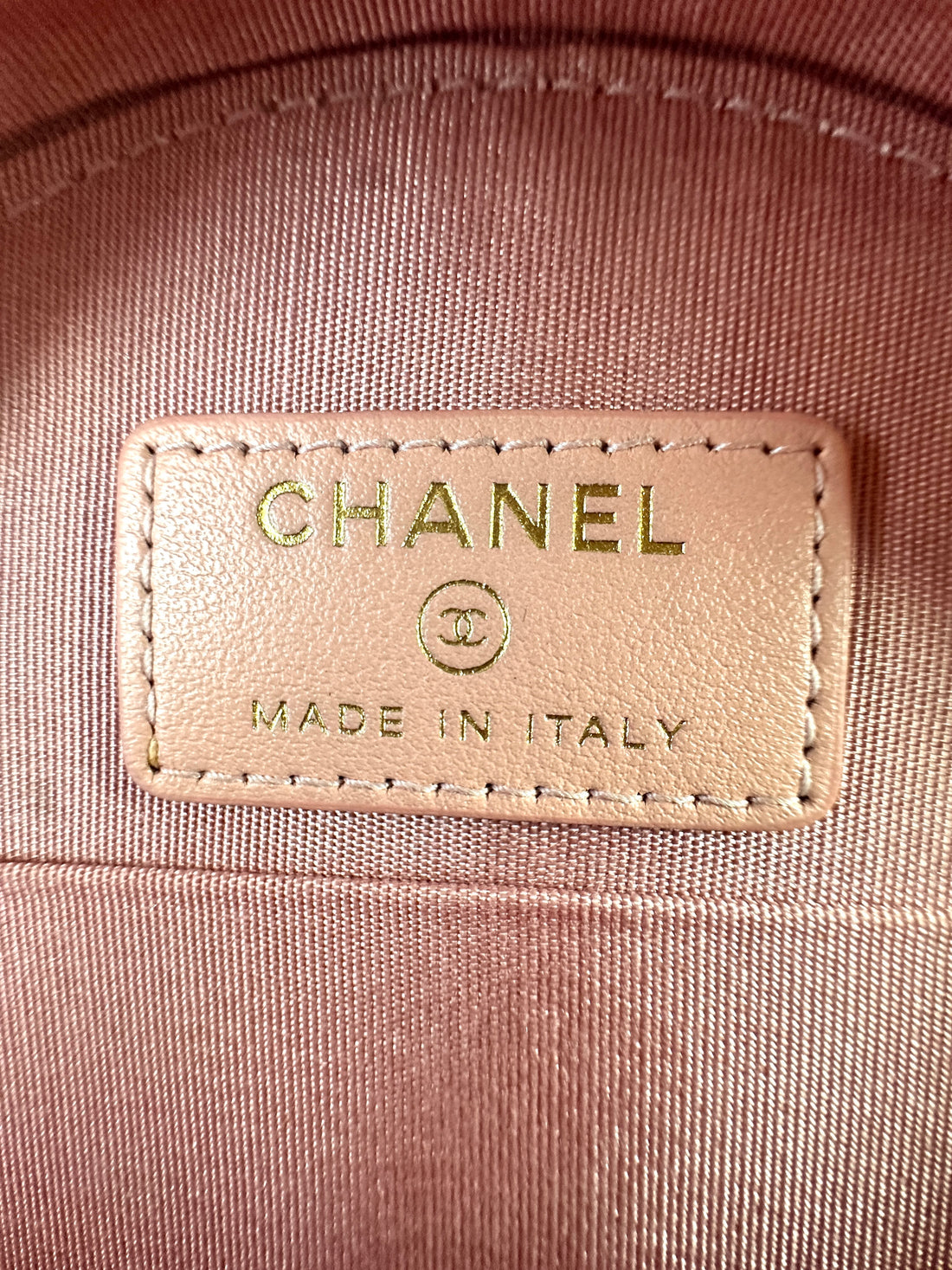 Chanel CC Filigree Pink Caviar Quilted Leather Round Crossbody Bag(27***45) CC1202