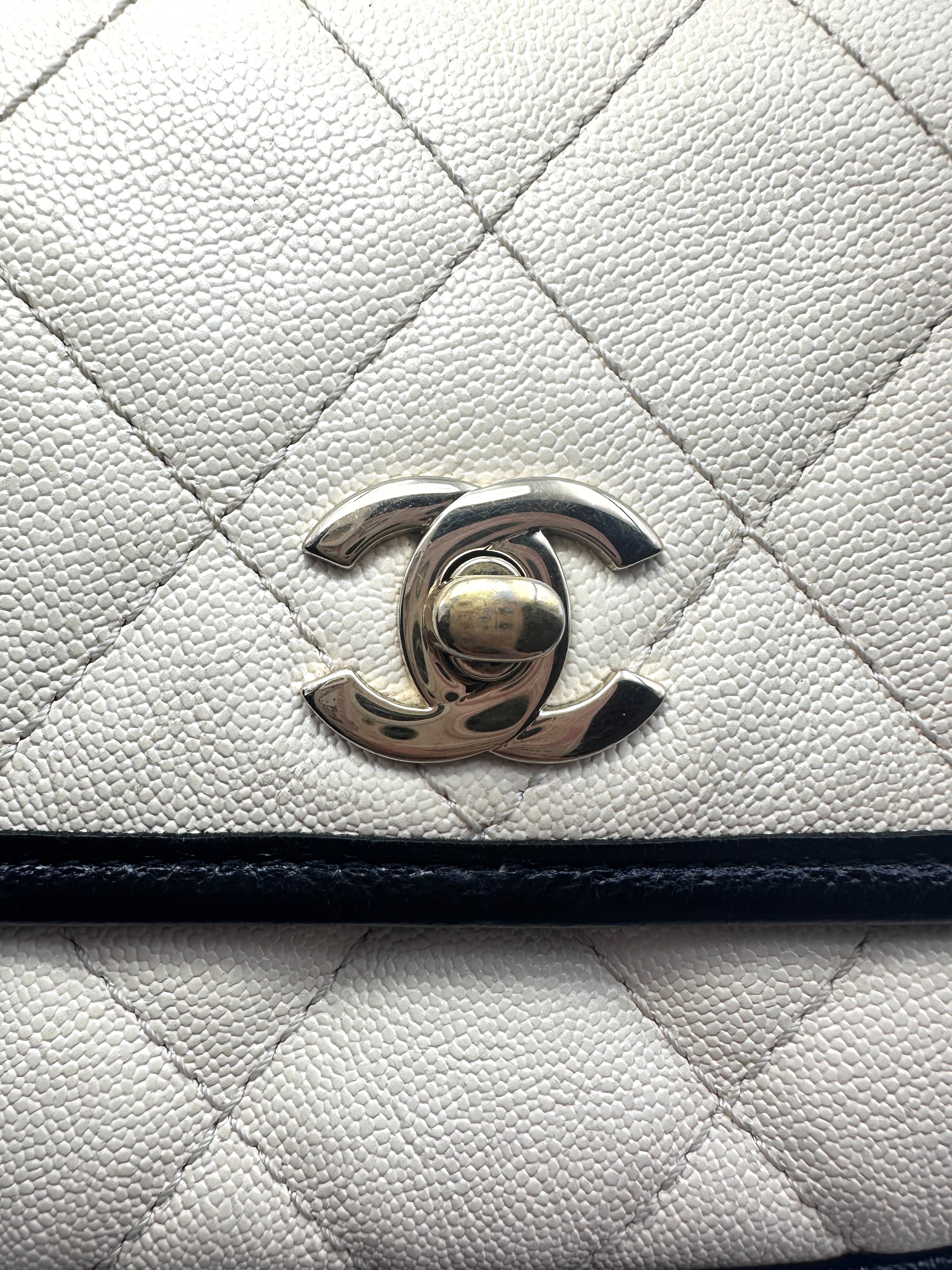 Chanel White Mini CC Quilted Leather Round Flap Messenger Bag(31***36) CC1207