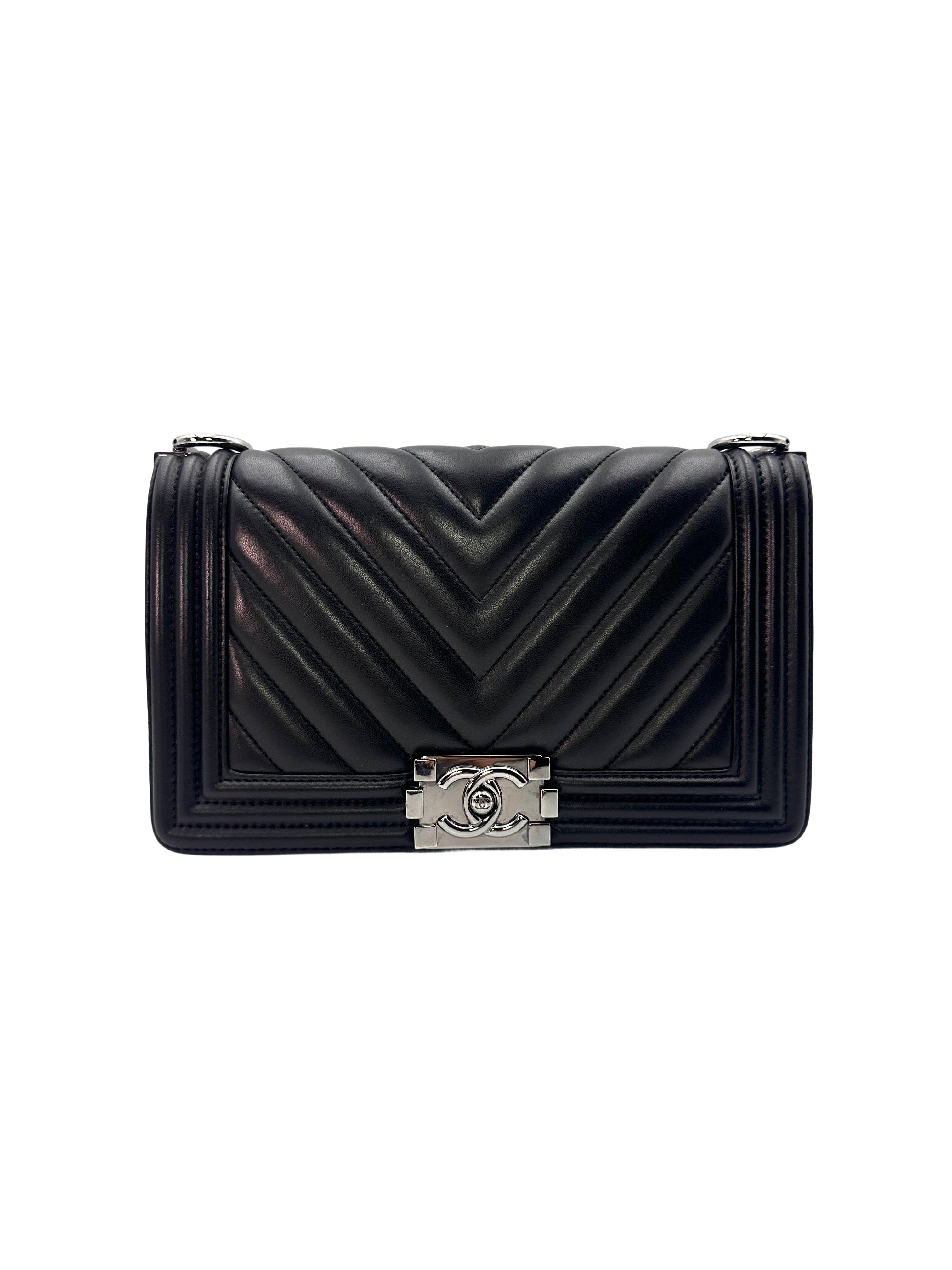 Chanel LeBoy Black Chevron Quilted Lambskin Leather Medium Size Crossbody Bag(24***66) CC1210