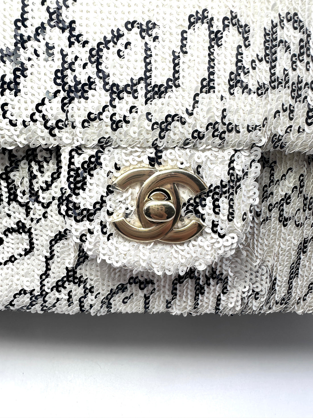 Chanel White Sequin Logo Medium Size Flap Bag With Chip(G5***85) CC1214