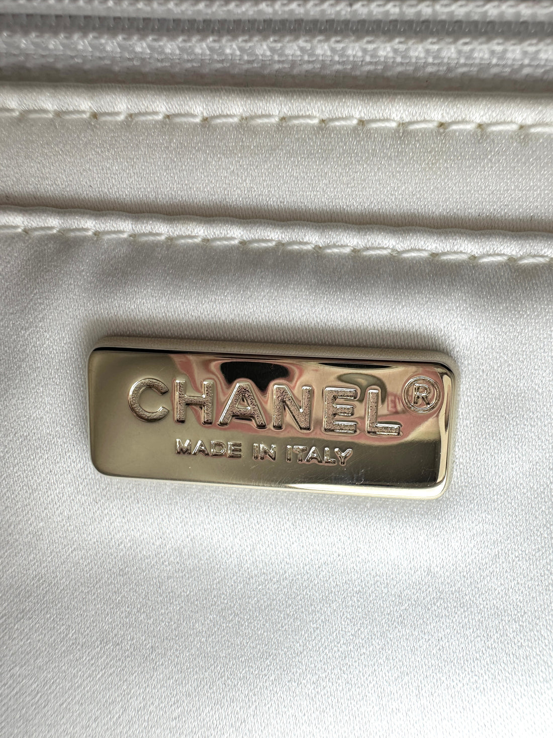 Chanel White Sequin Logo Medium Size Flap Bag With Chip(G5***85) CC1214