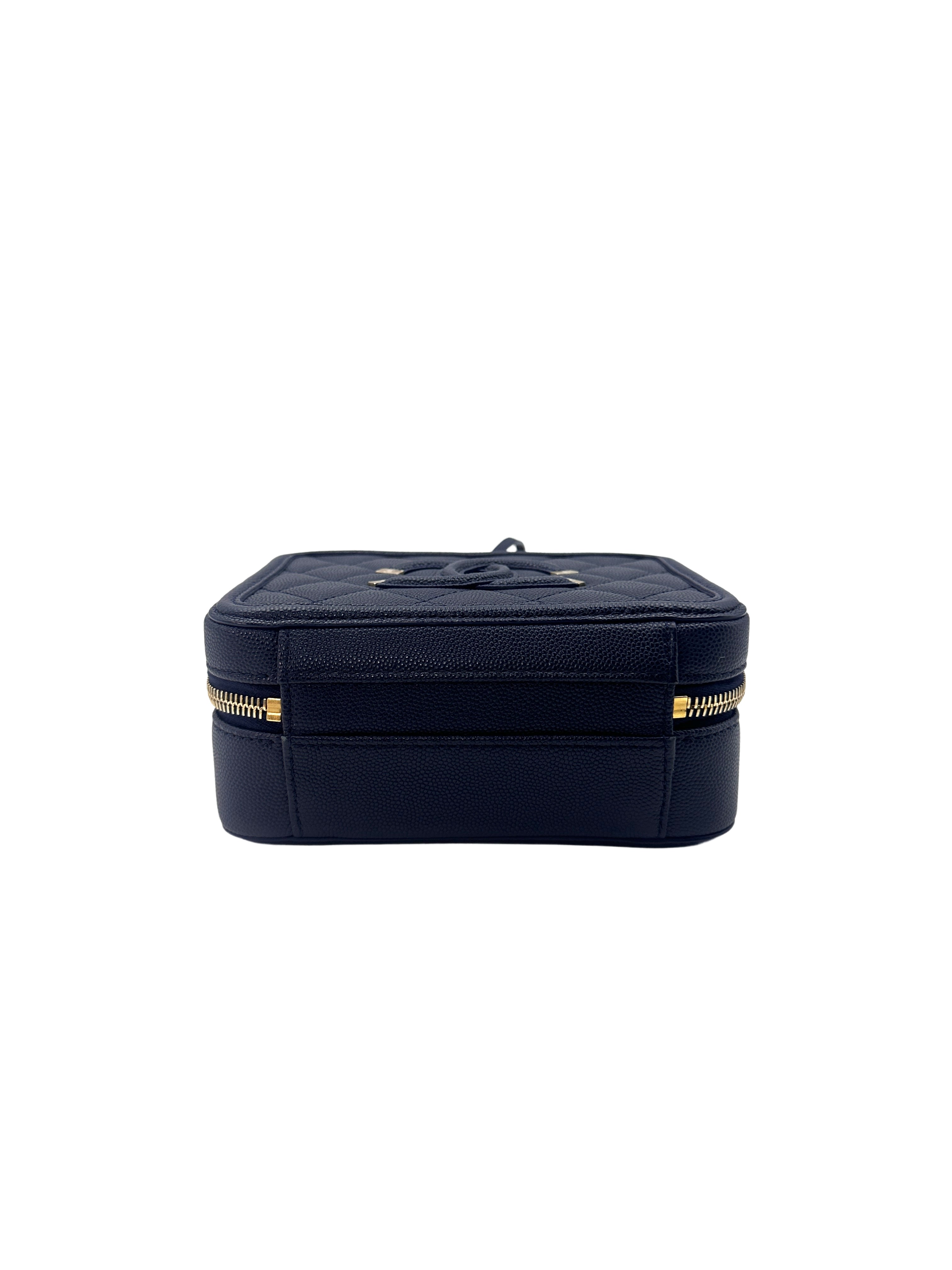 Chanel CC Filigree Navy Blue Caviar Quilted Leather Small Size Vanity Case(29***82) CC1221