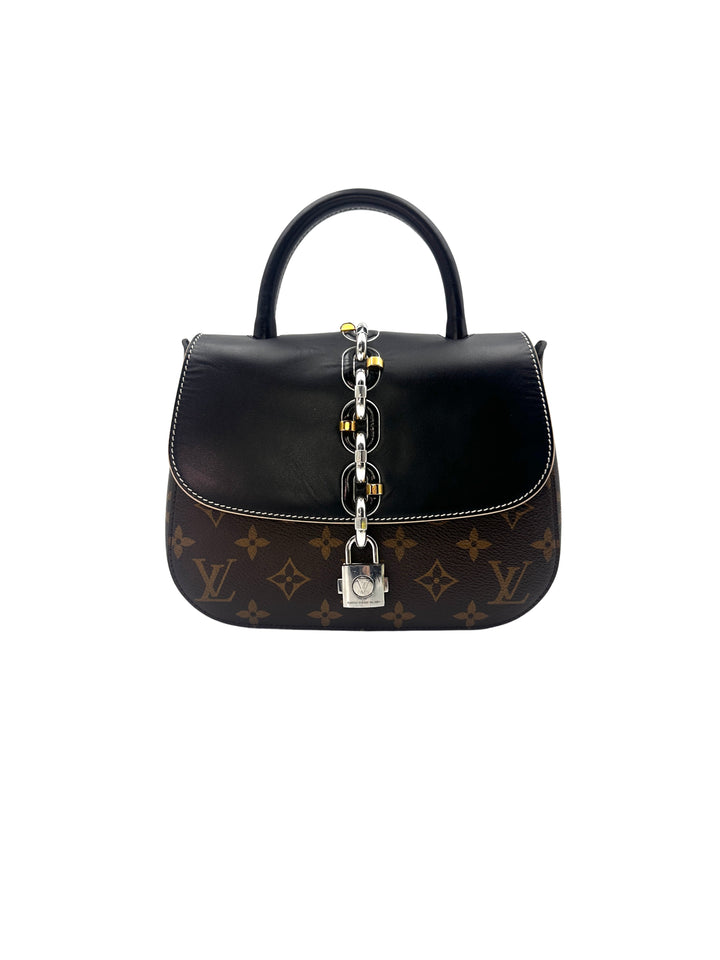 Louis Vuitton Monogram Chain It Small Size Shoulder Bag LV1755