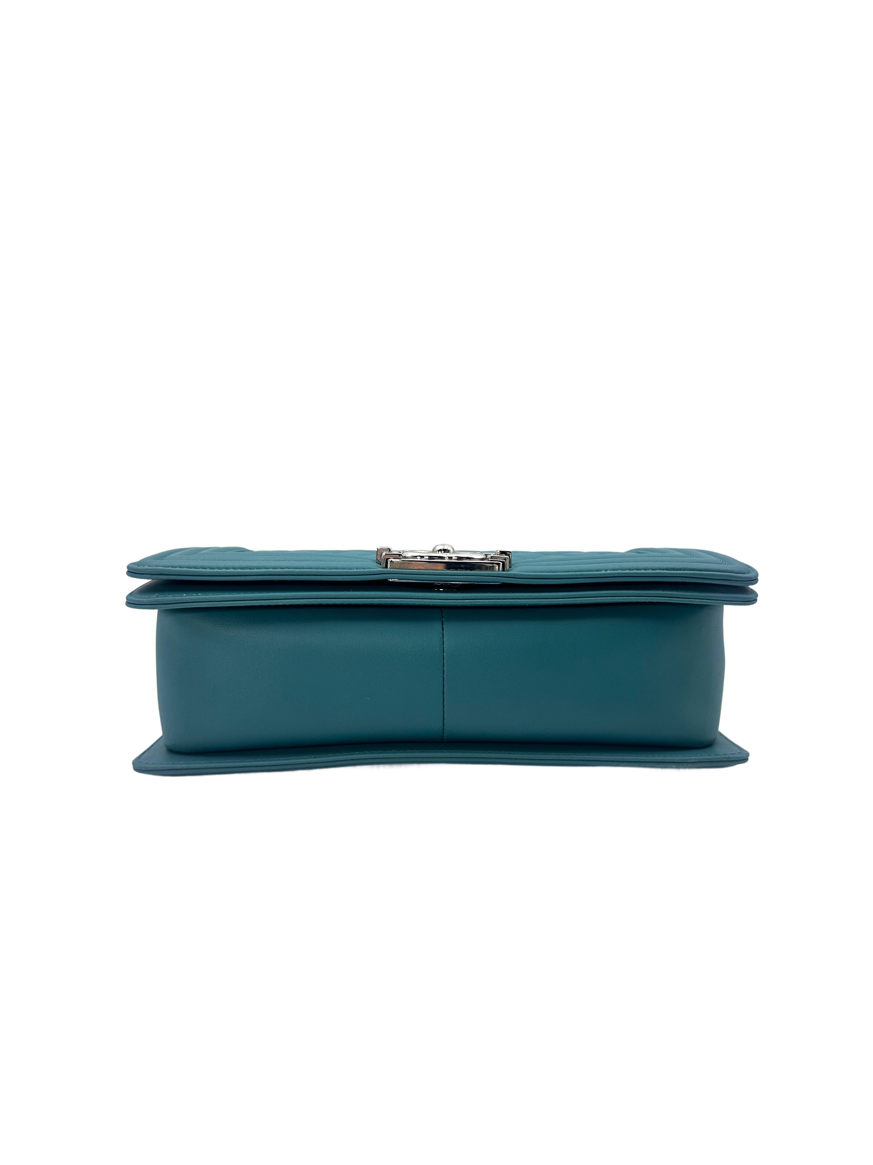 Chanel LeBoy Turquoise Blue Quilted Caviar Crossbody Bag with Silver Buckle(20***87) CC1230