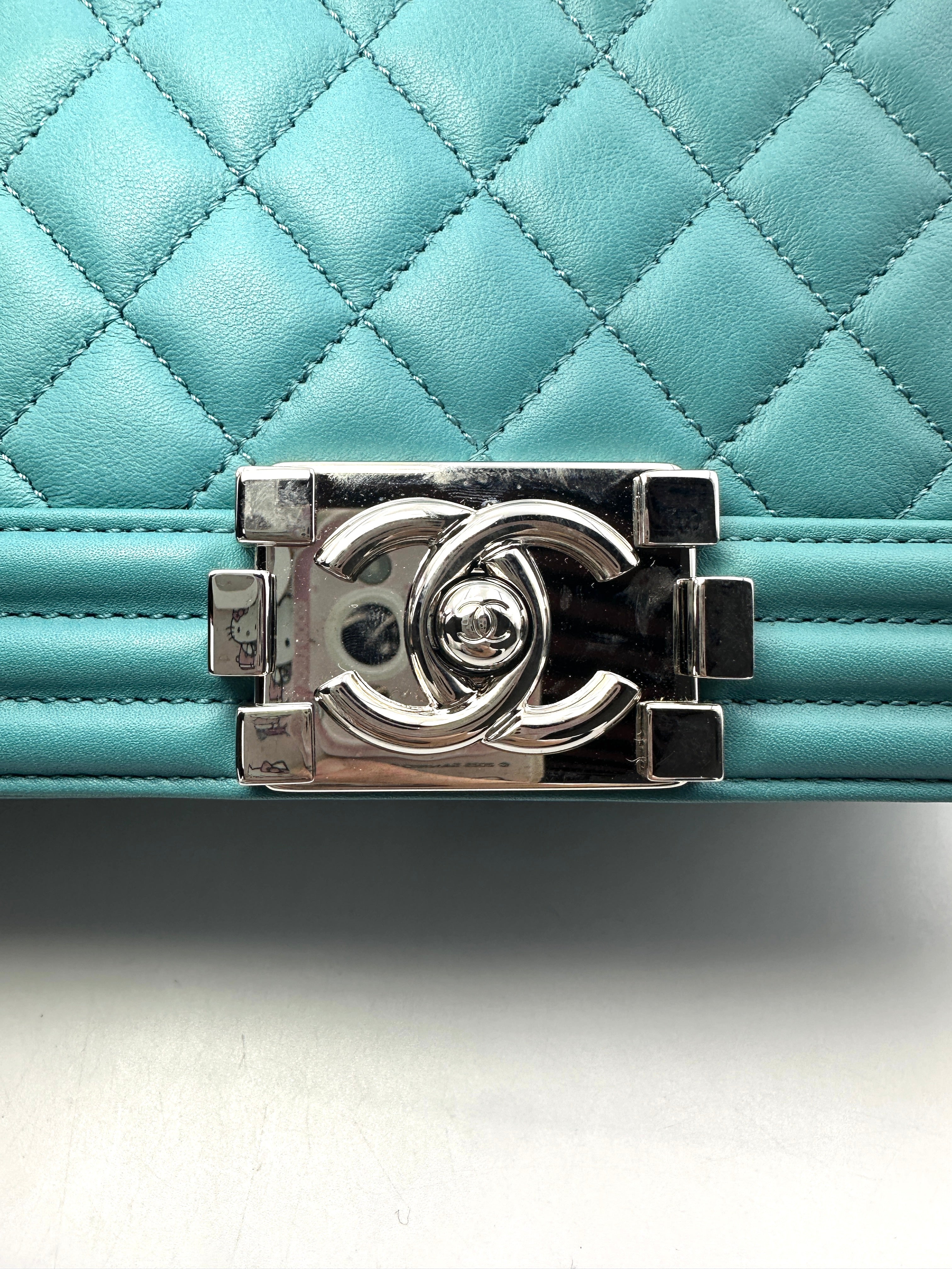 Chanel LeBoy Turquoise Blue Quilted Caviar Crossbody Bag with Silver Buckle(20***87) CC1230