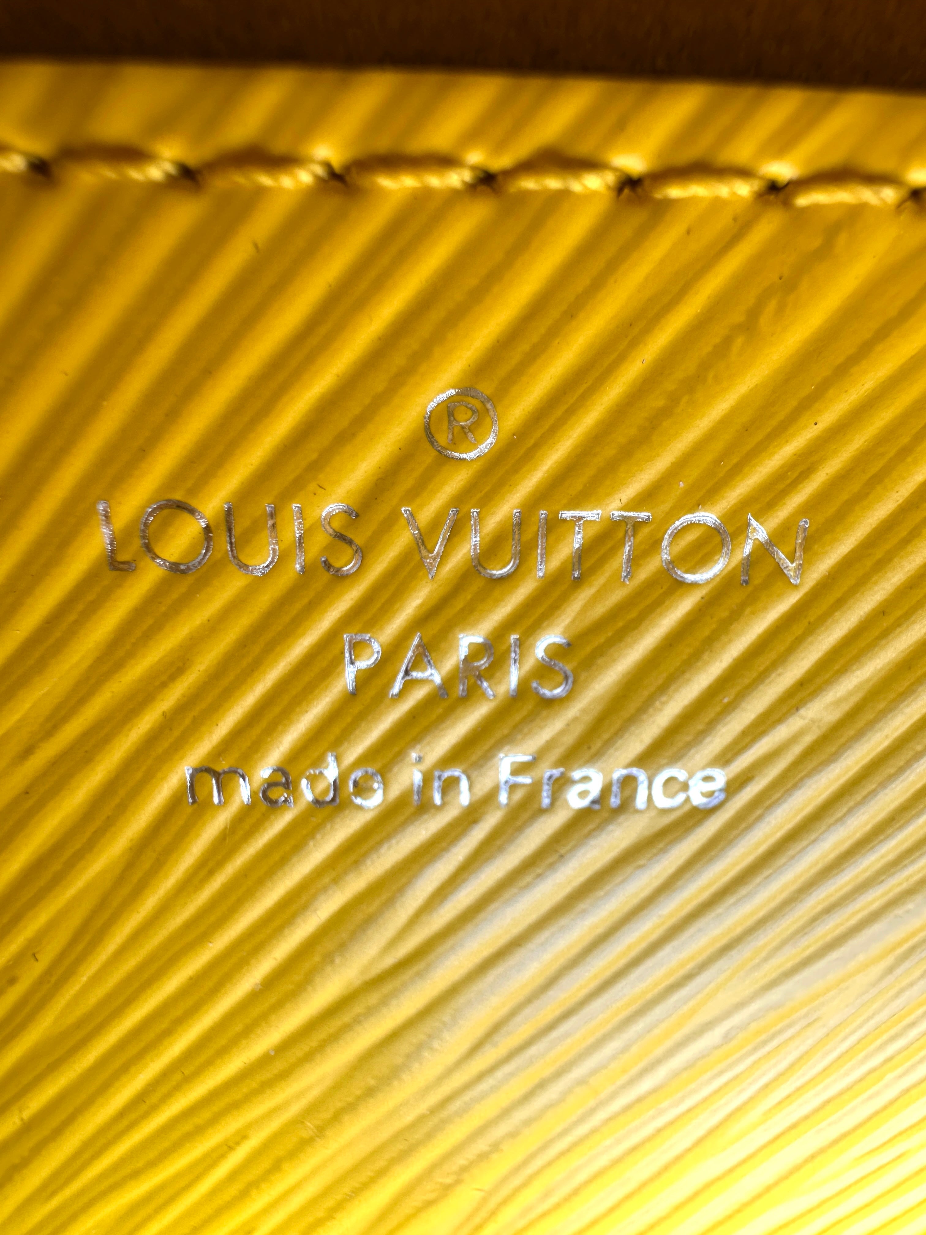Louis Vuitton Yellow Twist MM Early Bird Epi Leather Medium Size Shoulder Bag LV1760