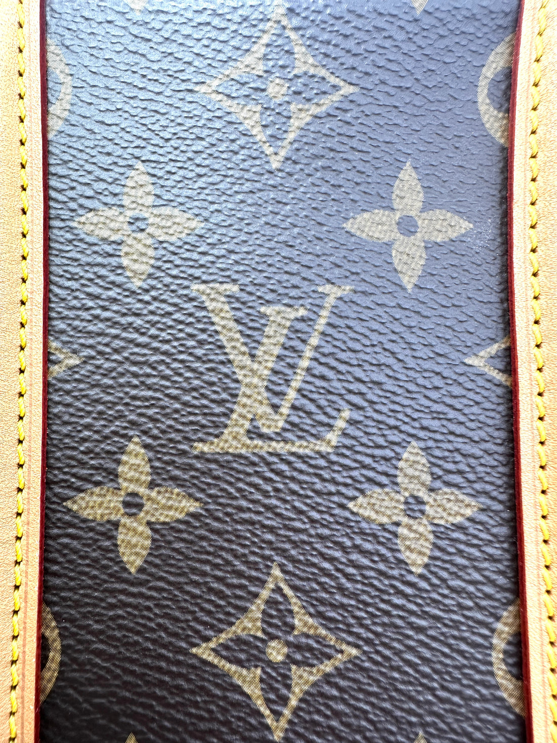 Louis Vuitton Medium Size Monogram Valisette PM Luggage Handle Bag LV1756
