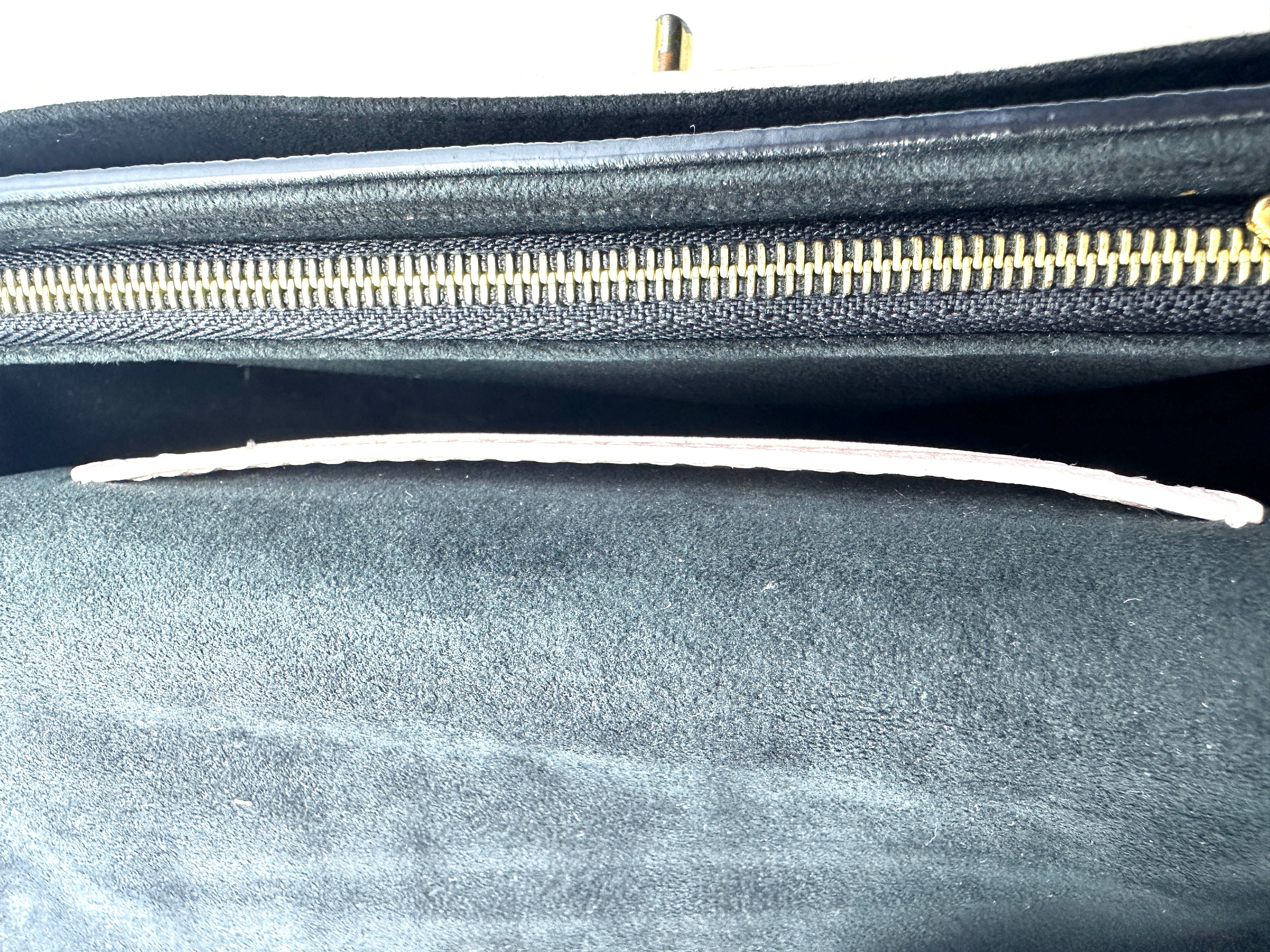 Louis Vuitton Lockme Tender Black Epi Leather Chain Bag LV1764