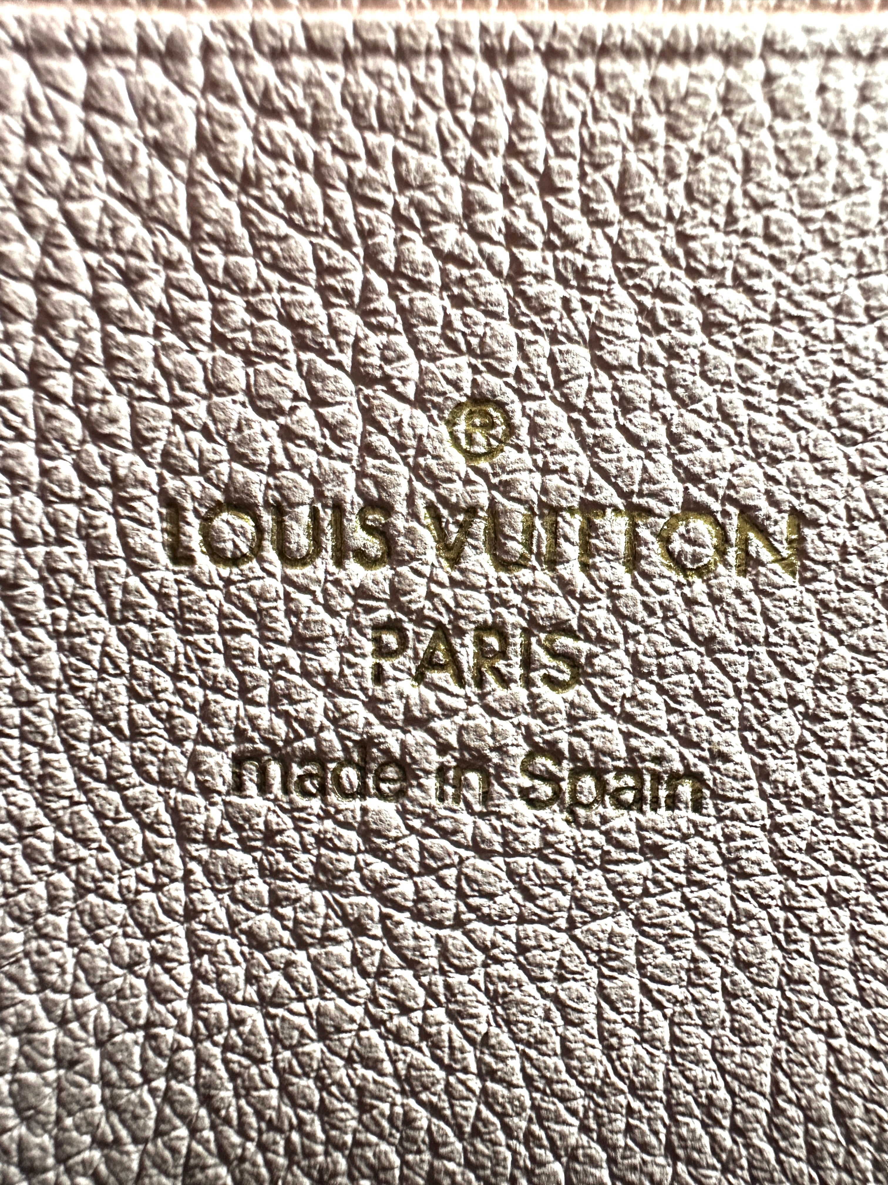 Louis Vuitton Lockme Tender Black Epi Leather Chain Bag LV1764