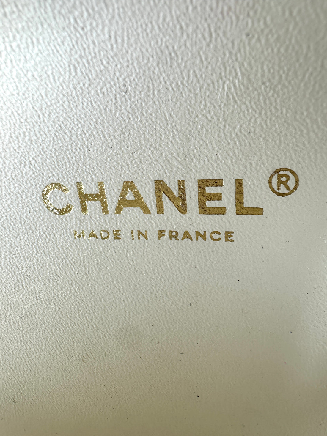 Chanel White Caviar Calfskin Leather Round Clutch With Gold Hardware(27***25) CC1256