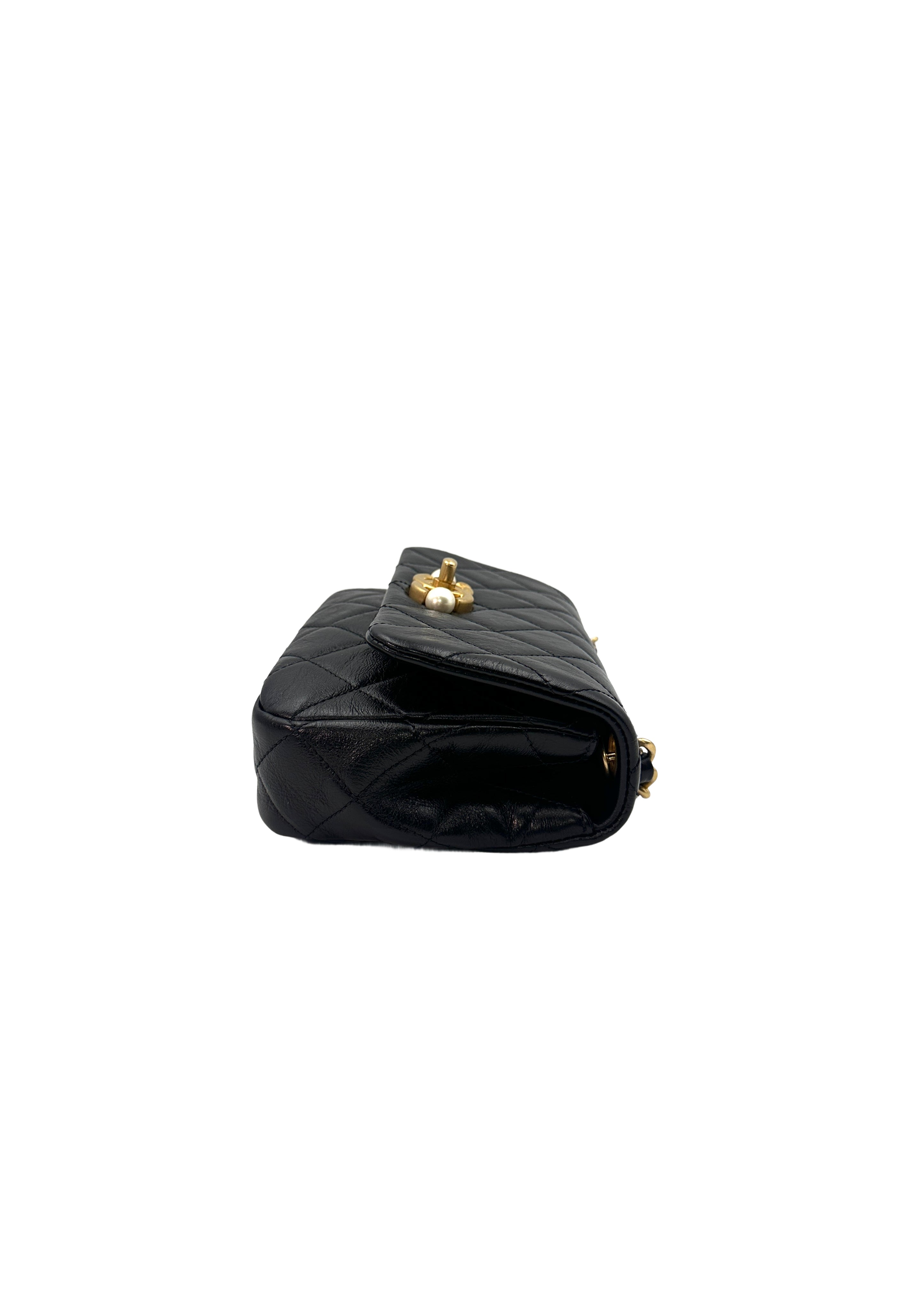 Chanel Cruise 2022 Black Quilted Leather Pearls Chain Shoulder Bag(A9***A3) CC1261