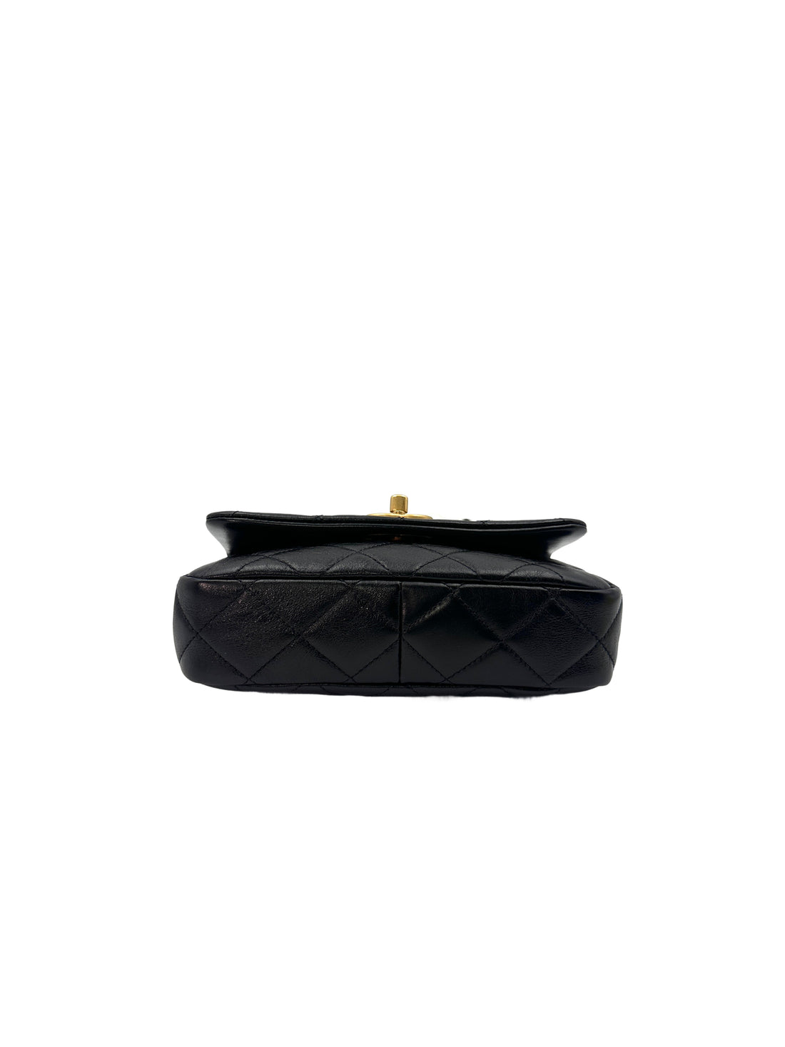 Chanel Cruise 2022 Black Quilted Leather Pearls Chain Shoulder Bag(A9***A3) CC1261