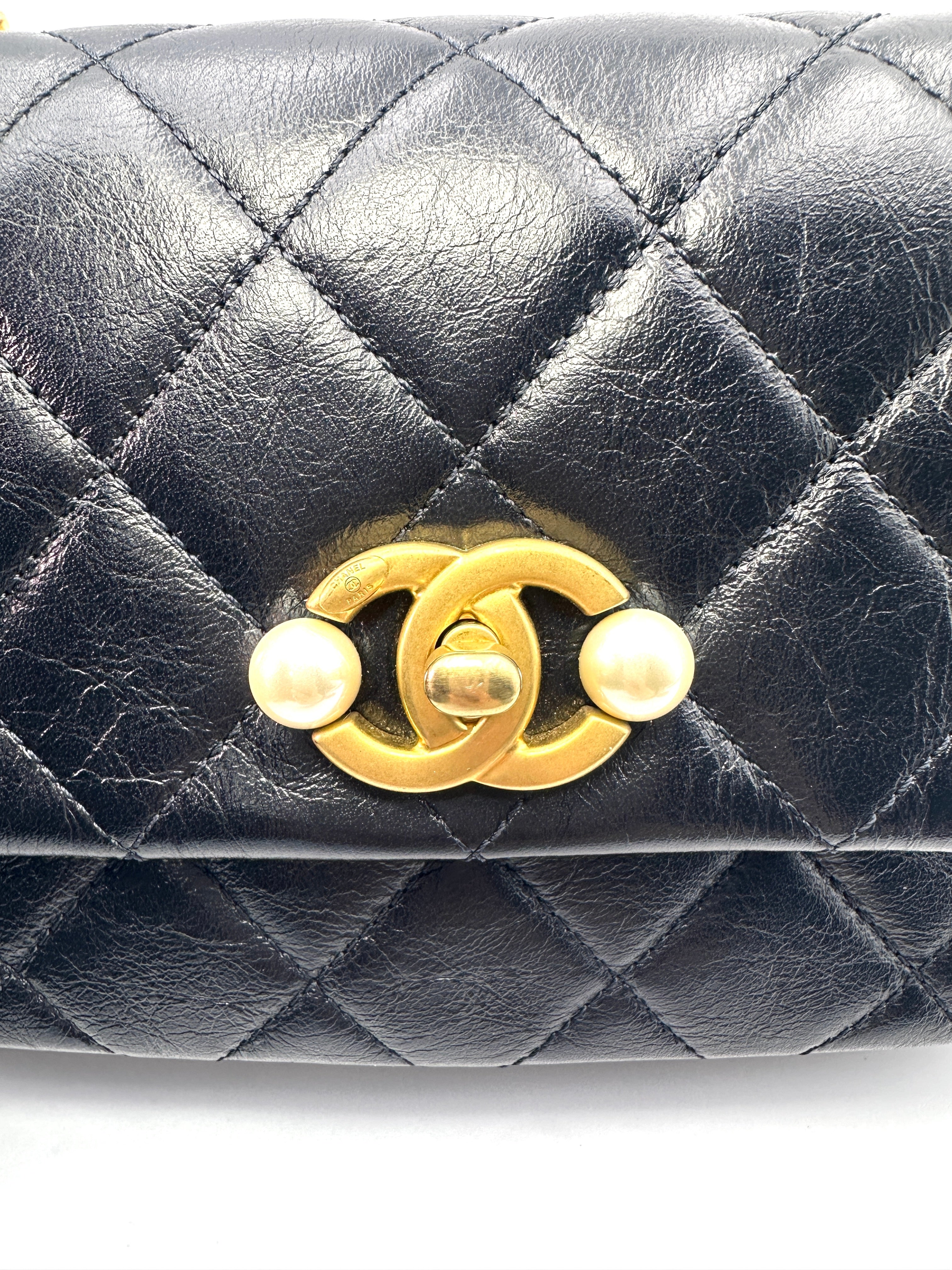 Chanel Cruise 2022 Black Quilted Leather Pearls Chain Shoulder Bag(A9***A3) CC1261