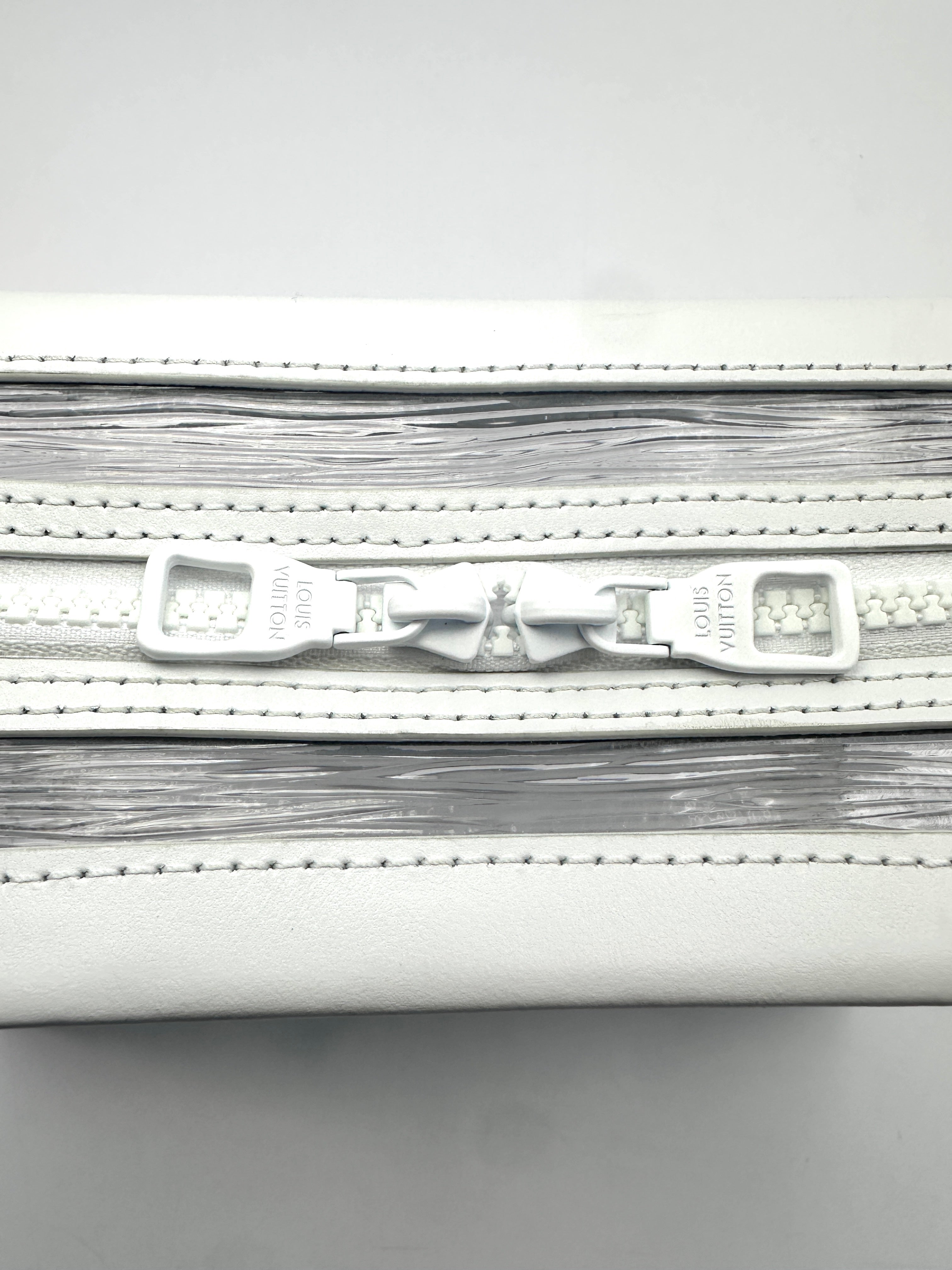 Louis Vuitton White Solf Trunk Epi Plage Crossbody Bag LV1791
