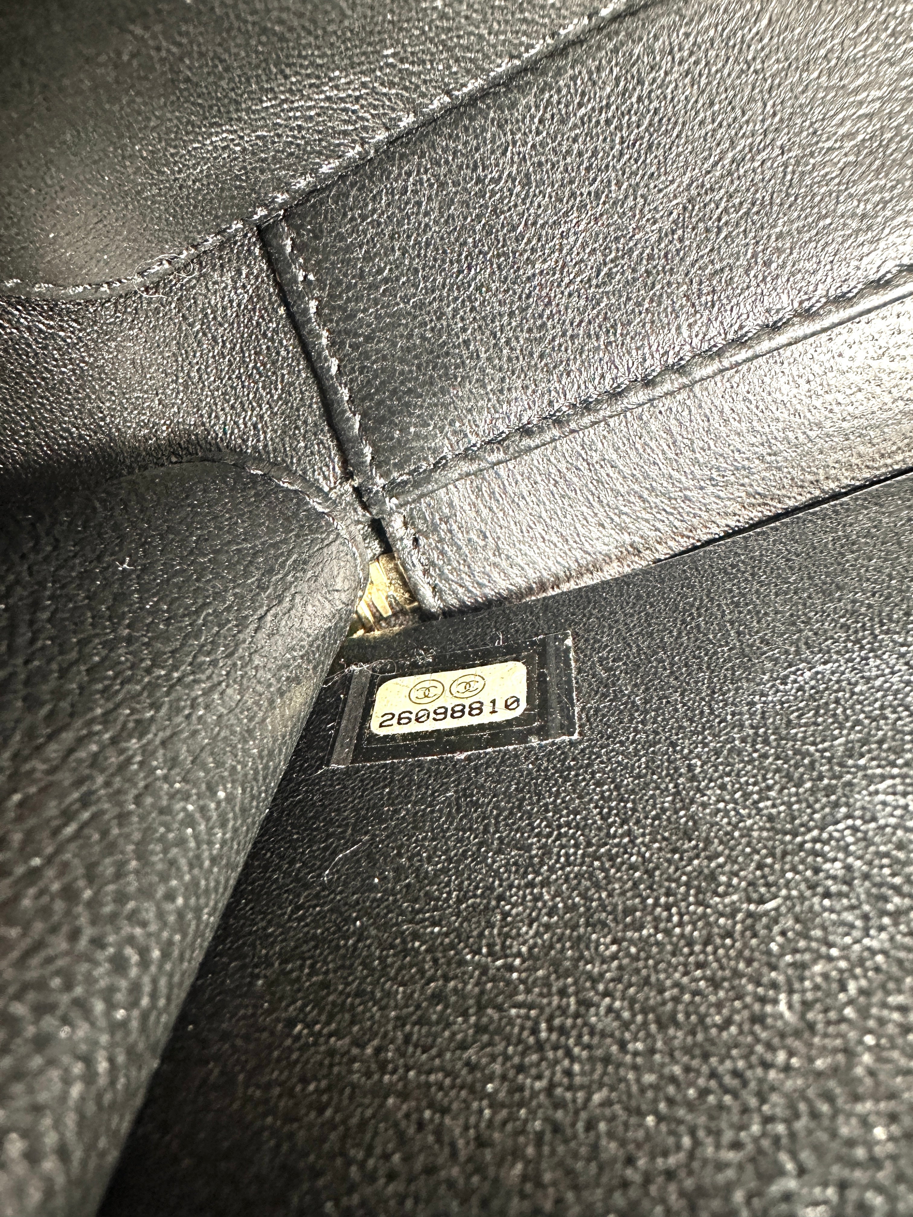 Chanel CC Filigree Black Caviar Calfskin Leather Vanity Case With Gold Hardware(26***10) C1274