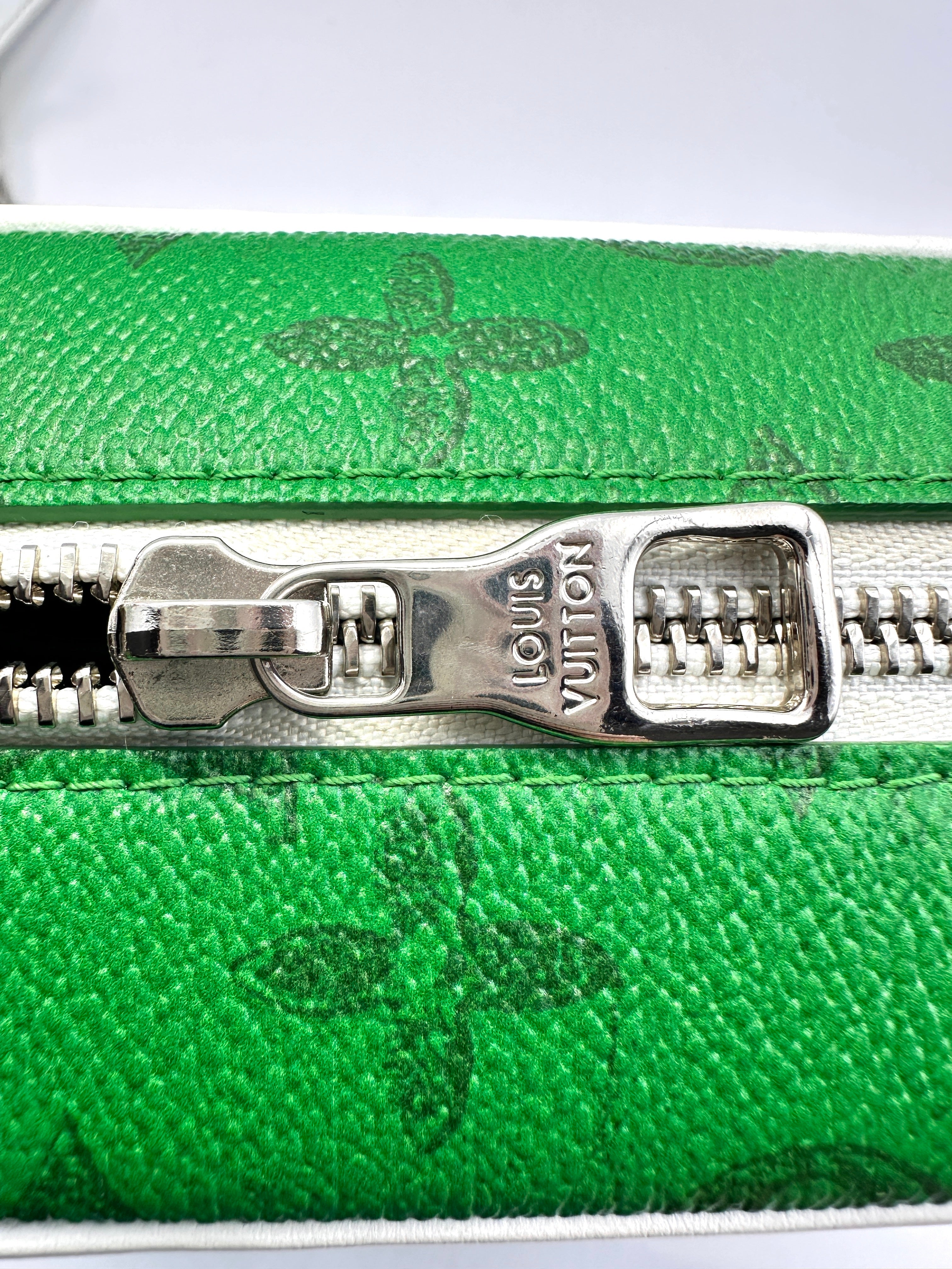 Louis Vuitton Solf Trunk Green Monogram Chain Shoulder Bag LV1802-1